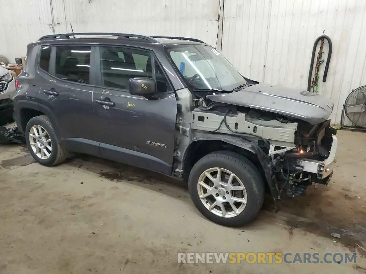 4 Photograph of a damaged car ZACNJBBB4KPK74227 JEEP RENEGADE 2019