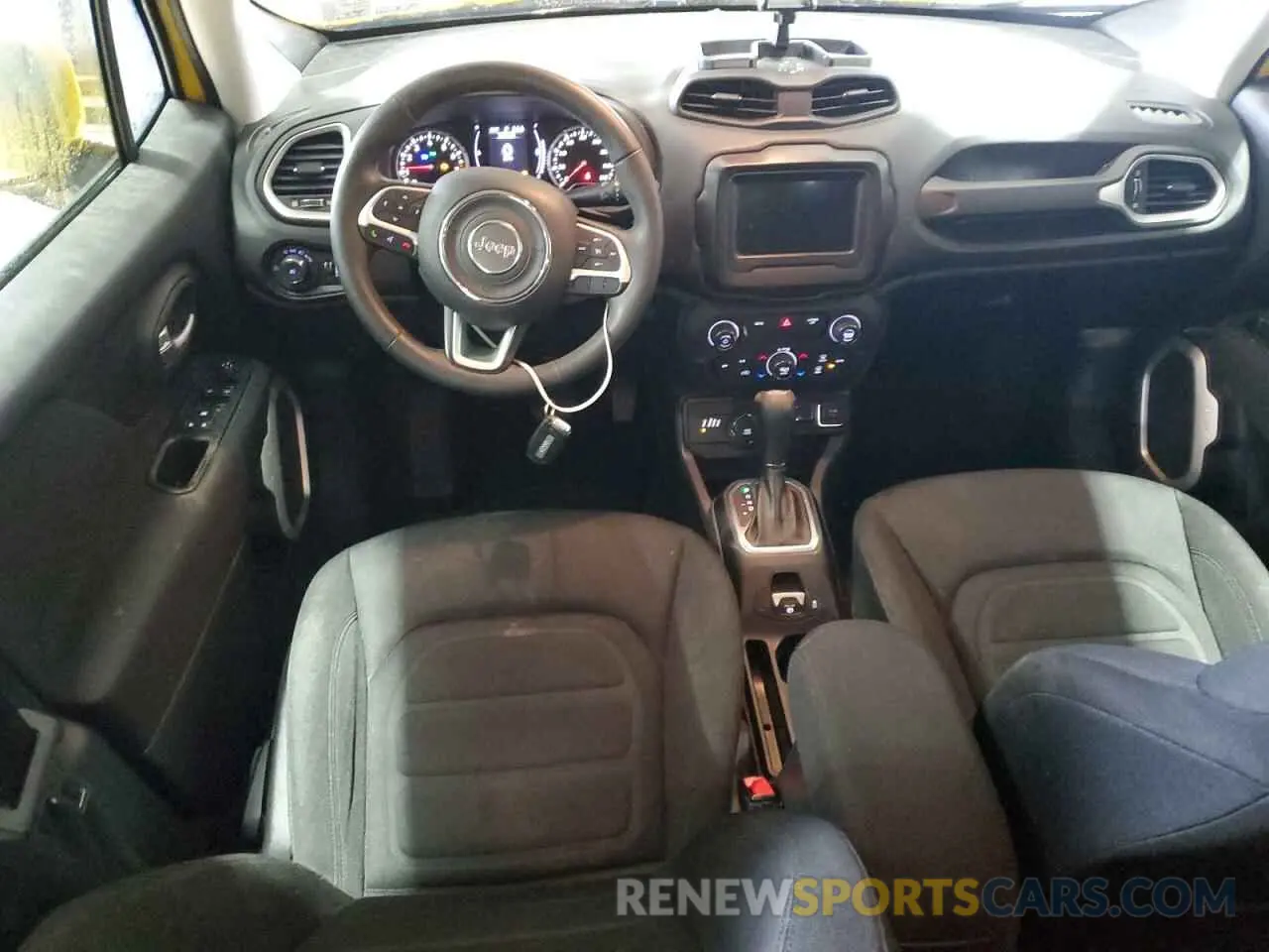 8 Photograph of a damaged car ZACNJBBB5KPK17437 JEEP RENEGADE 2019
