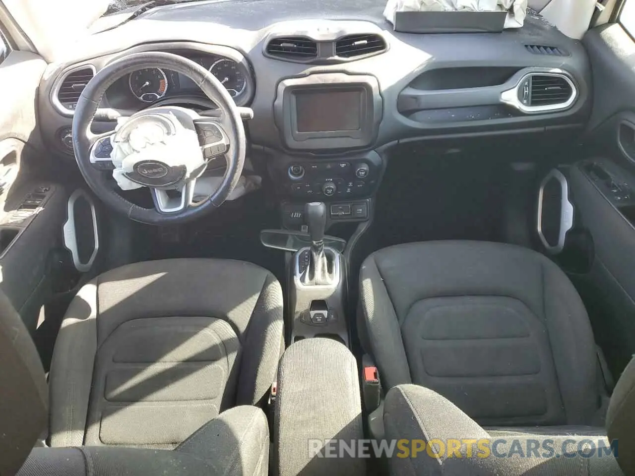 8 Photograph of a damaged car ZACNJBBB5KPK43407 JEEP RENEGADE 2019