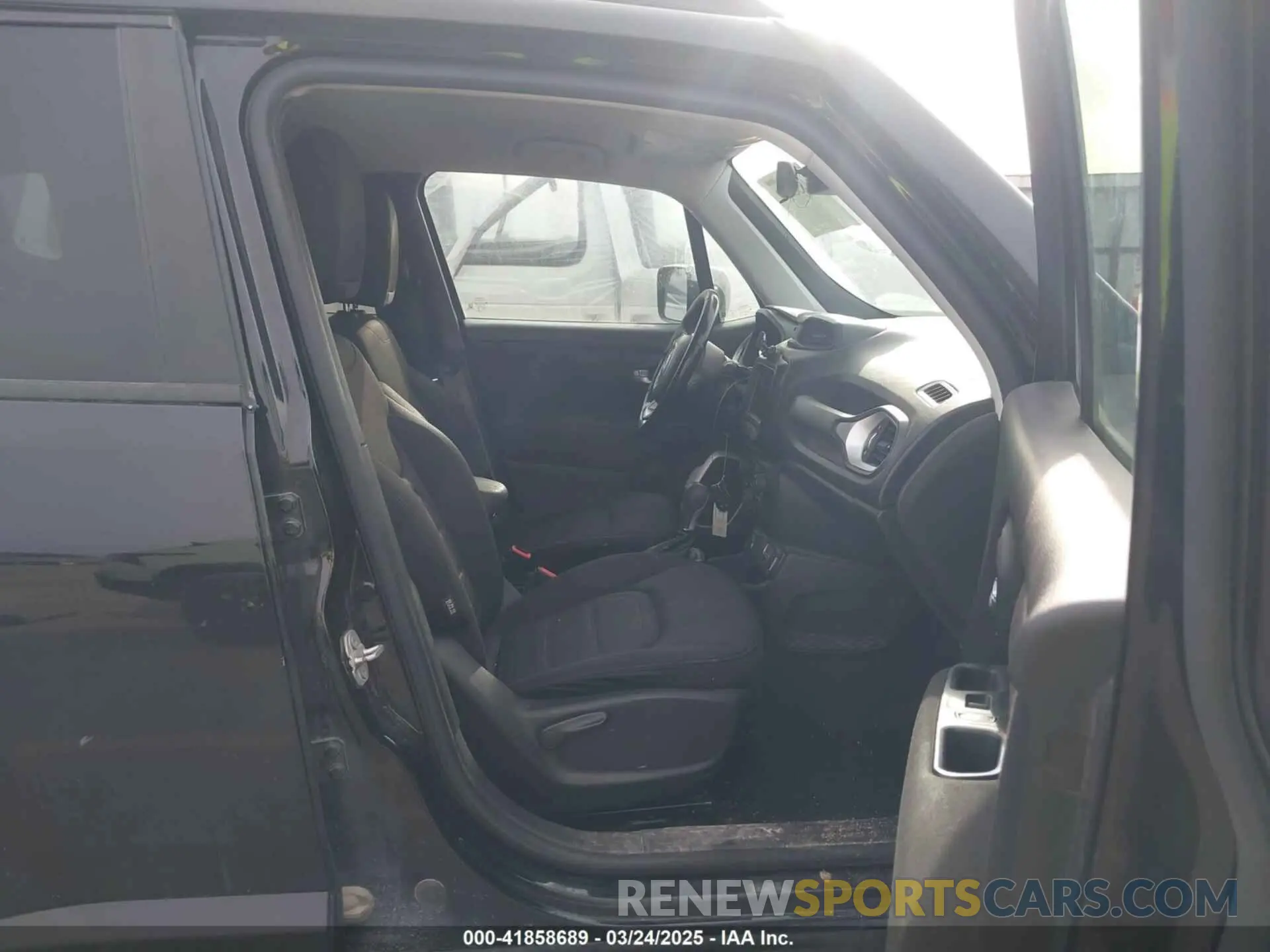 5 Photograph of a damaged car ZACNJBBB6KPK73371 JEEP RENEGADE 2019