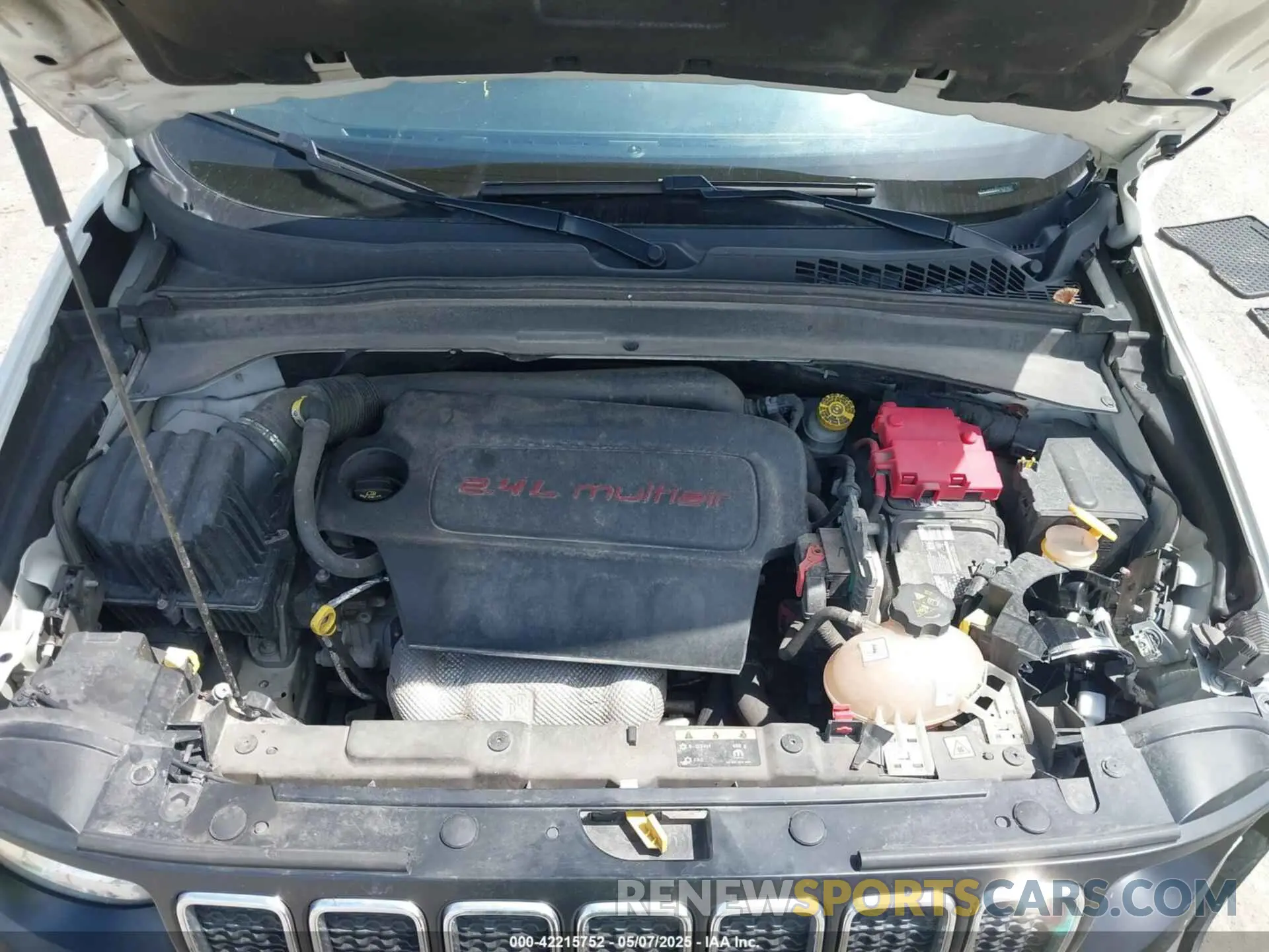 10 Photograph of a damaged car ZACNJBBB6KPK81437 JEEP RENEGADE 2019