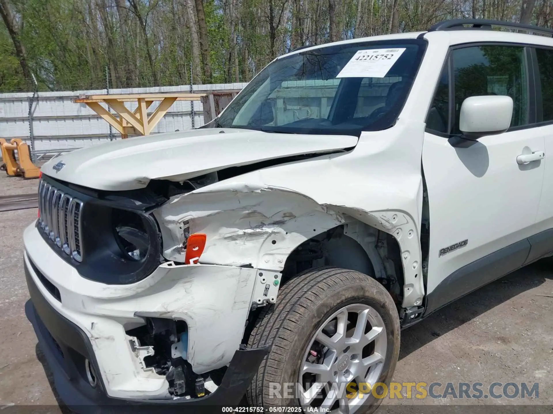 6 Photograph of a damaged car ZACNJBBB6KPK81437 JEEP RENEGADE 2019