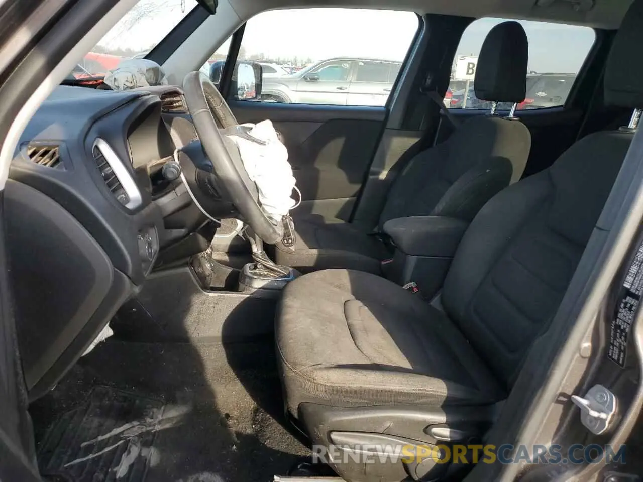 7 Photograph of a damaged car ZACNJBBB7KPJ96834 JEEP RENEGADE 2019