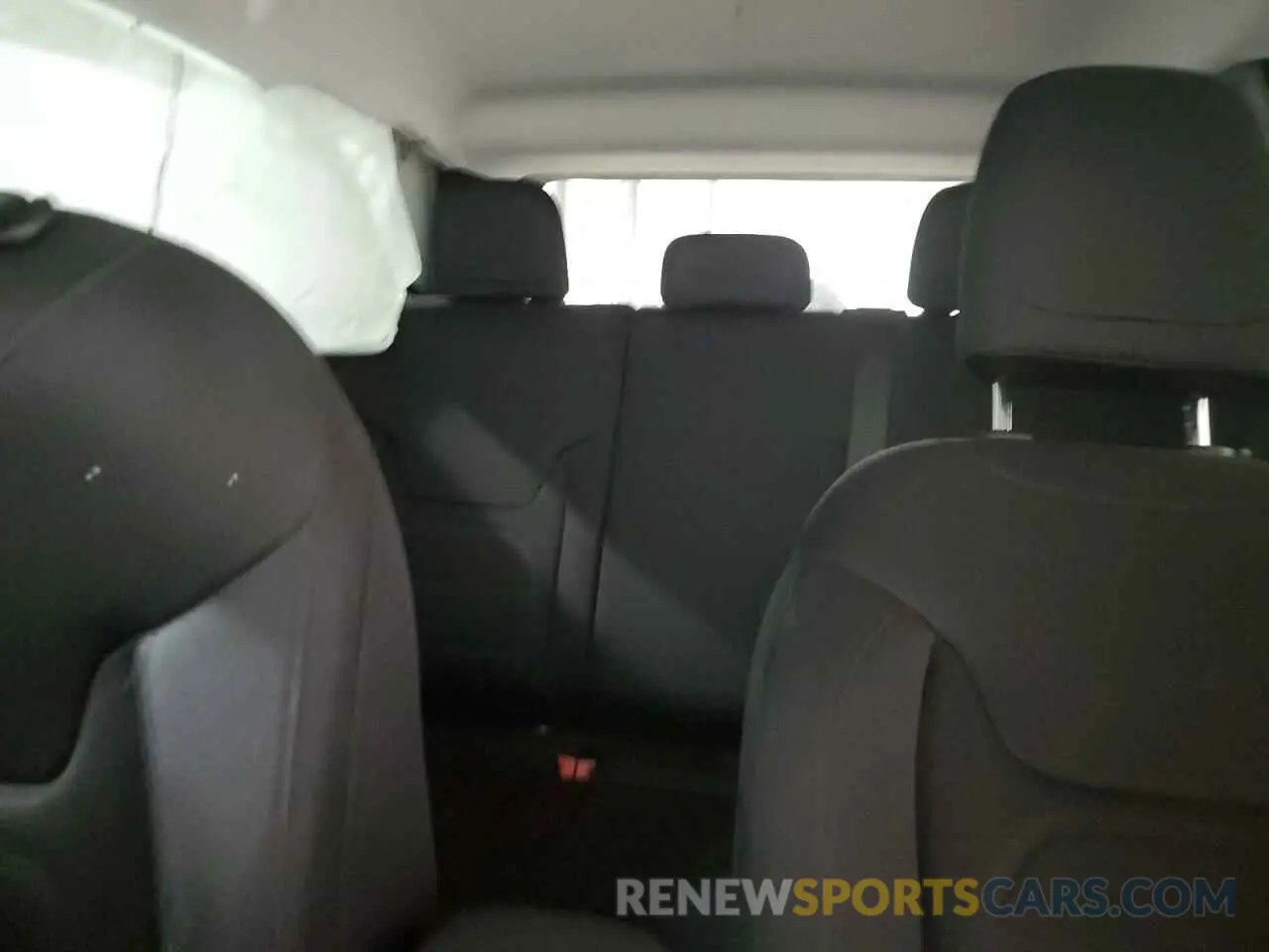 10 Photograph of a damaged car ZACNJBBB7KPK06794 JEEP RENEGADE 2019