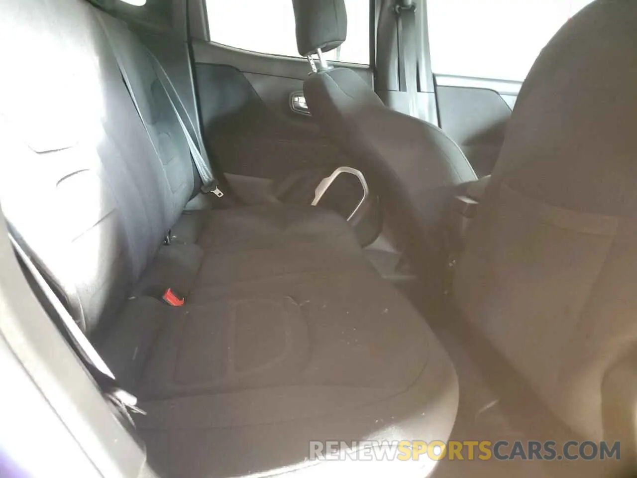 11 Photograph of a damaged car ZACNJBBB7KPK06794 JEEP RENEGADE 2019