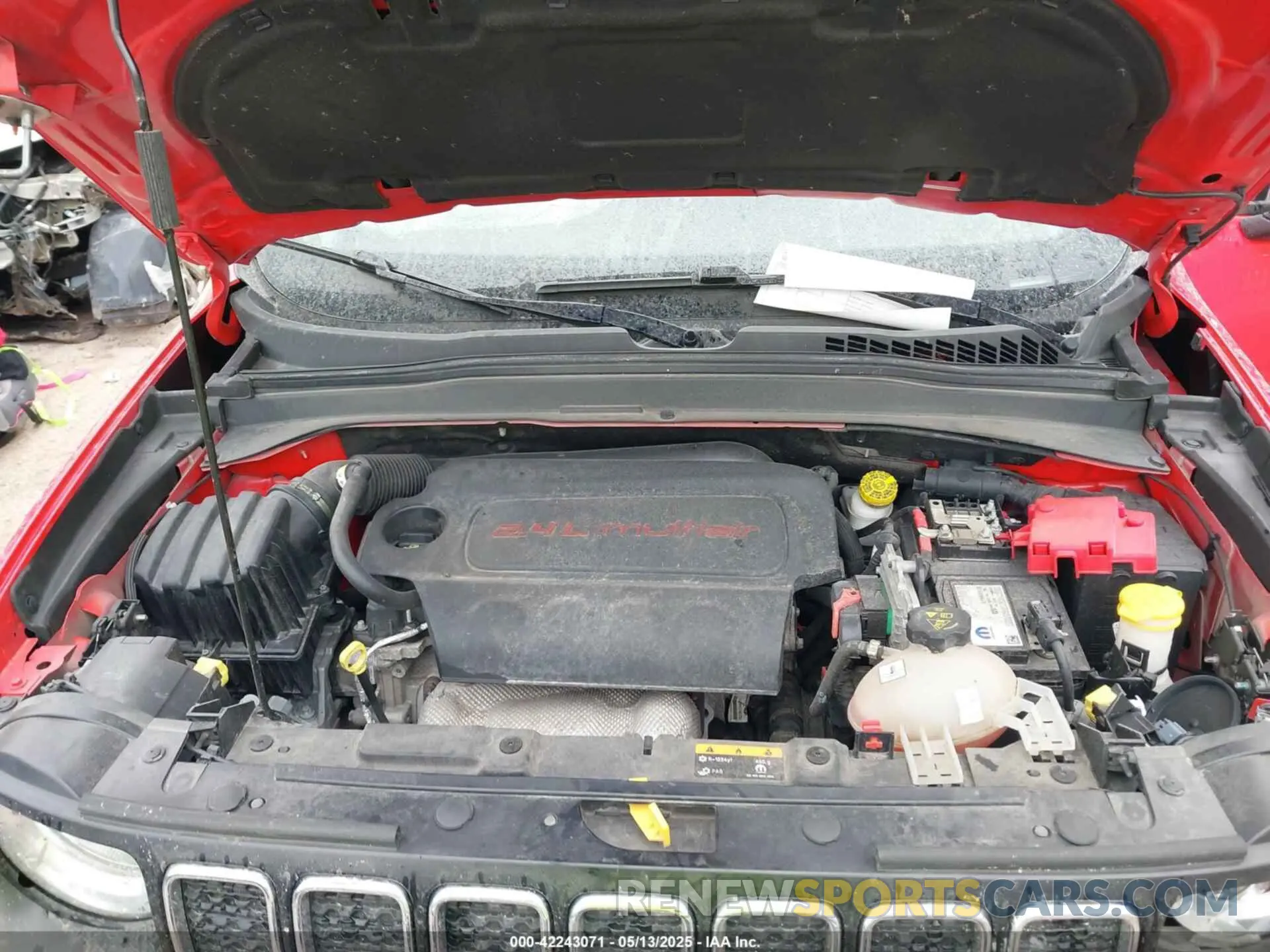 10 Photograph of a damaged car ZACNJBBB7KPK13597 JEEP RENEGADE 2019