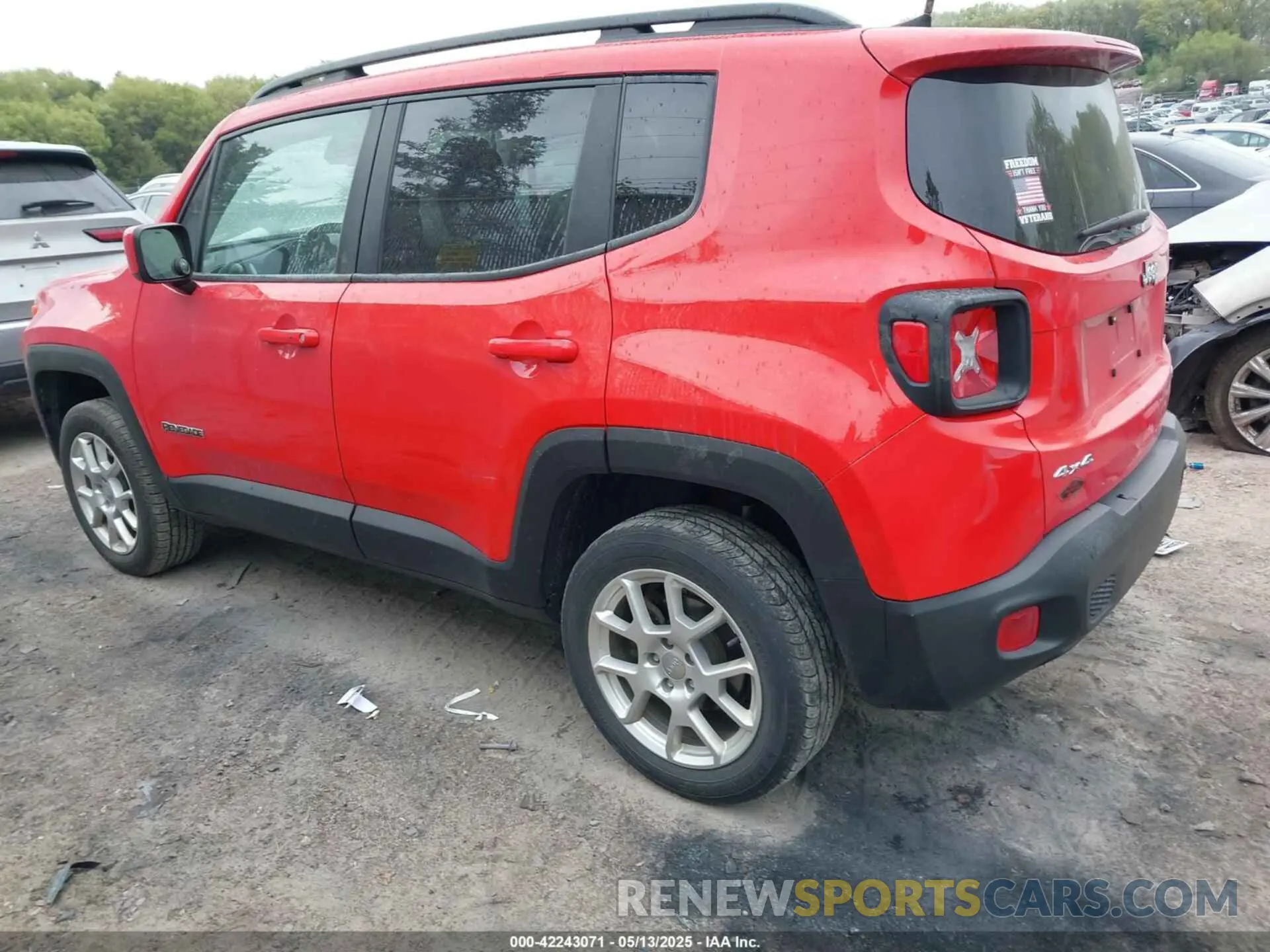 3 Photograph of a damaged car ZACNJBBB7KPK13597 JEEP RENEGADE 2019