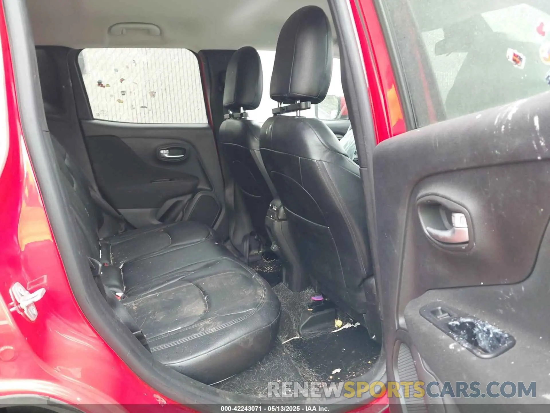 8 Photograph of a damaged car ZACNJBBB7KPK13597 JEEP RENEGADE 2019