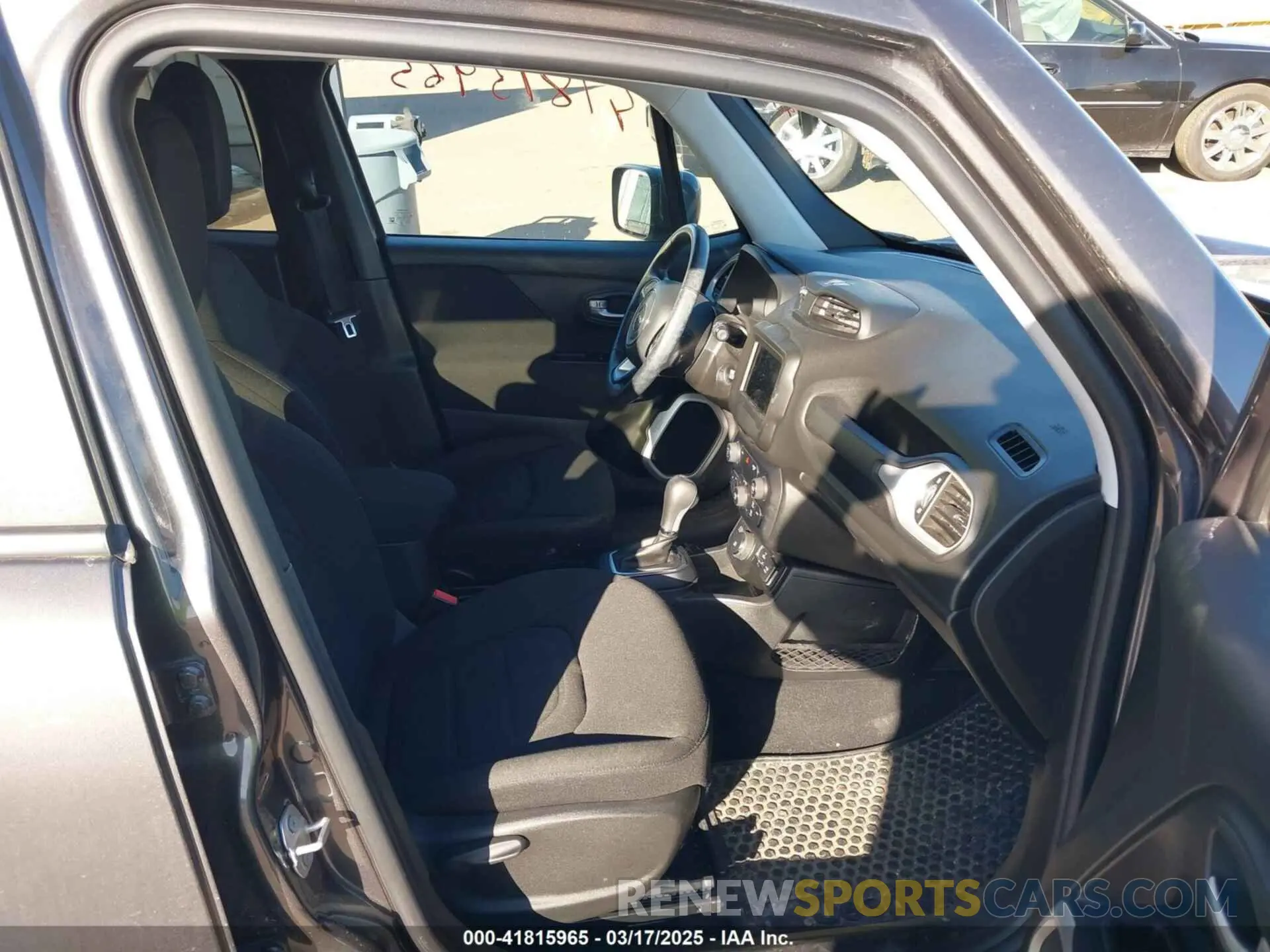 5 Photograph of a damaged car ZACNJBBB7KPK63688 JEEP RENEGADE 2019