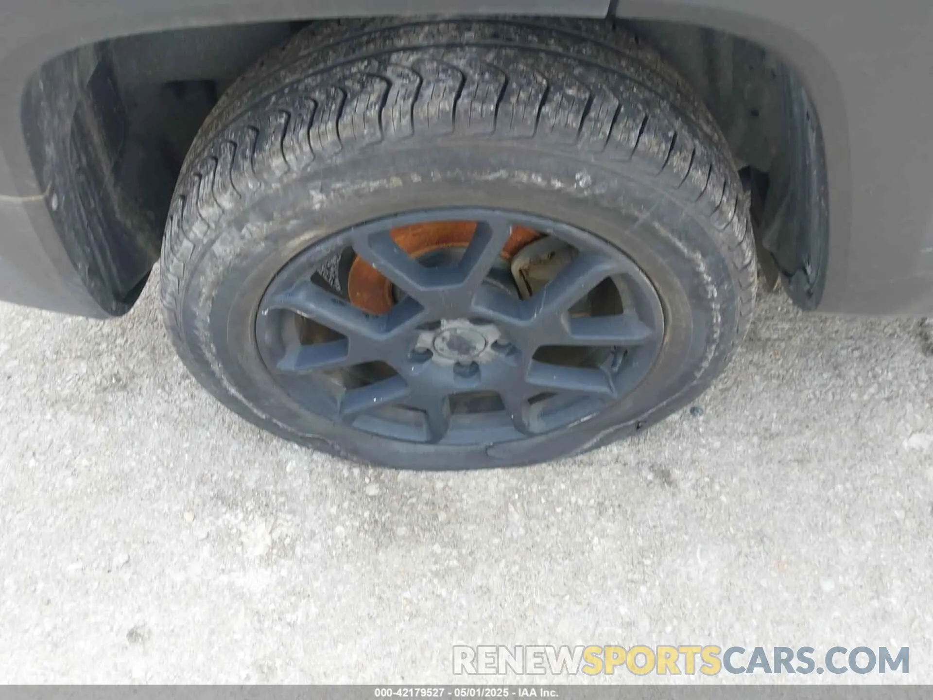 17 Photograph of a damaged car ZACNJBBB8KPK73971 JEEP RENEGADE 2019