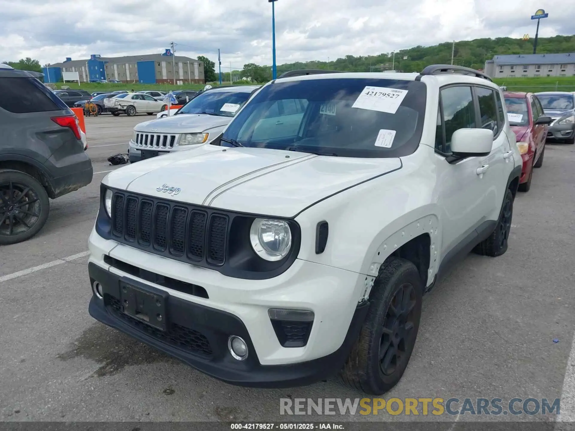 2 Photograph of a damaged car ZACNJBBB8KPK73971 JEEP RENEGADE 2019