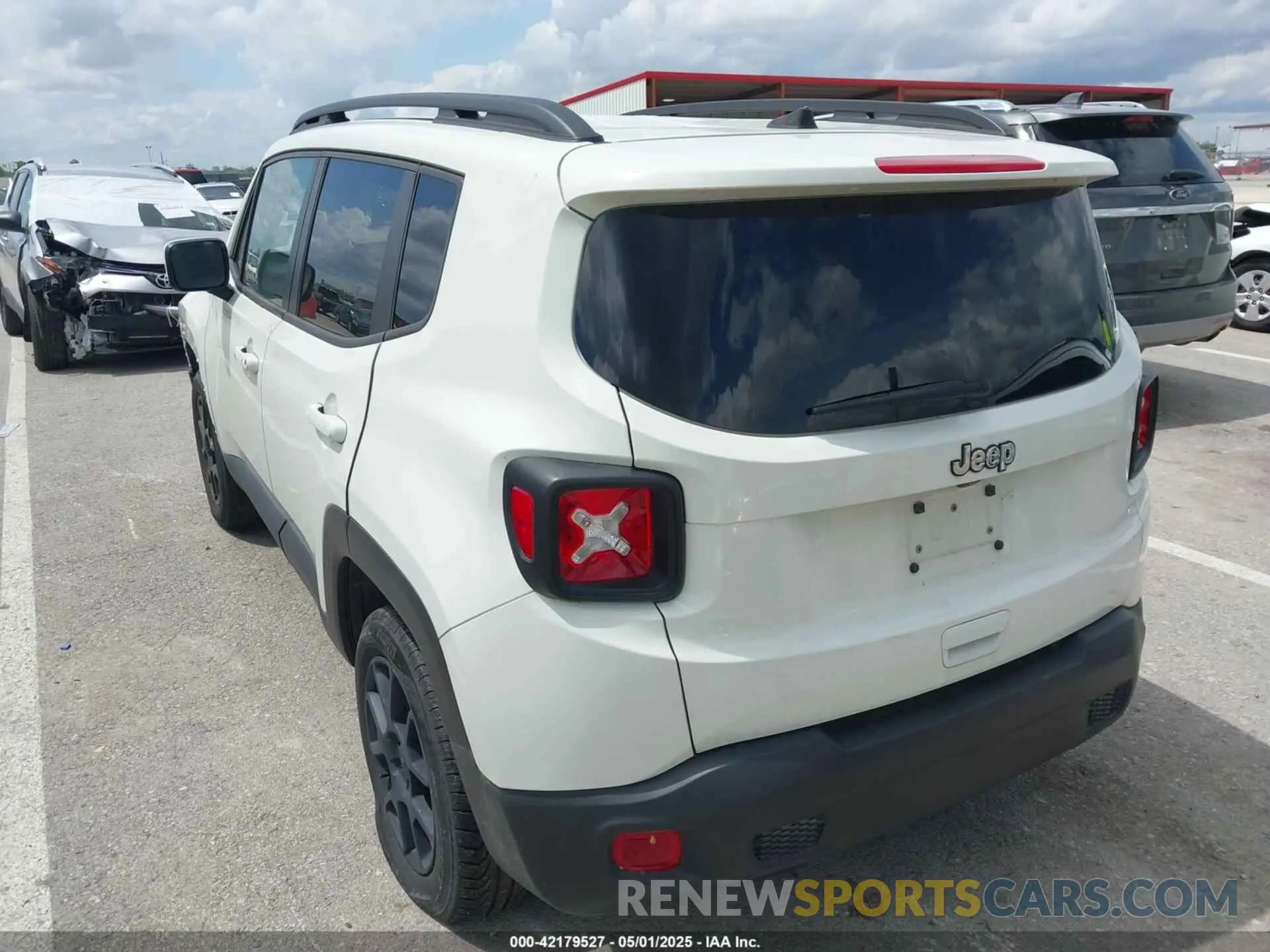 3 Photograph of a damaged car ZACNJBBB8KPK73971 JEEP RENEGADE 2019