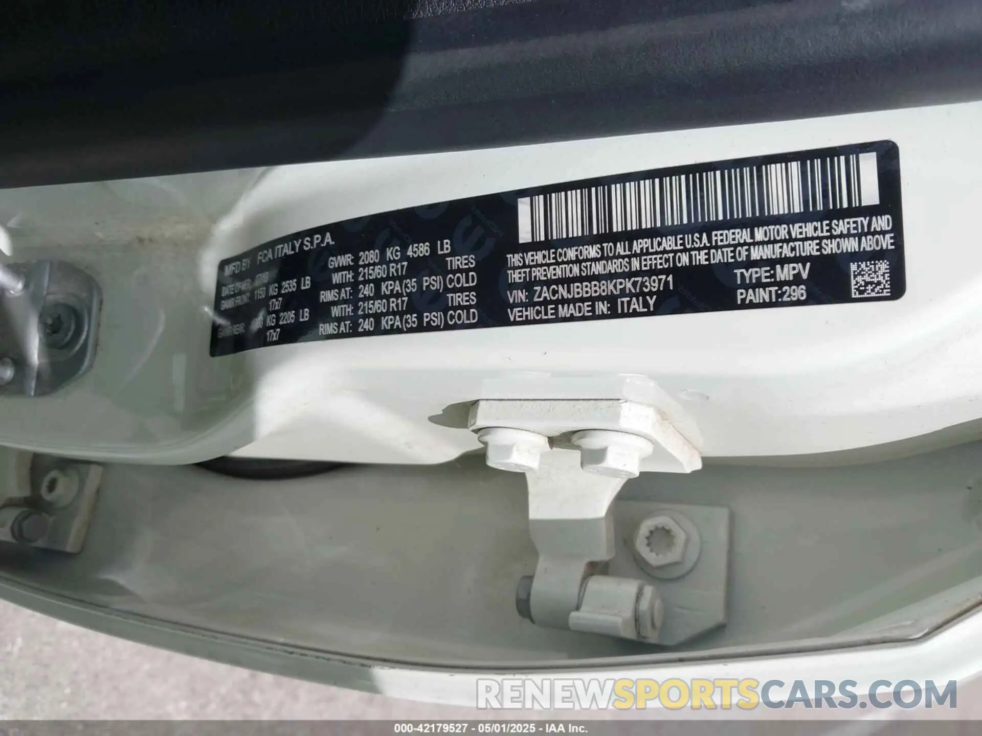 9 Photograph of a damaged car ZACNJBBB8KPK73971 JEEP RENEGADE 2019