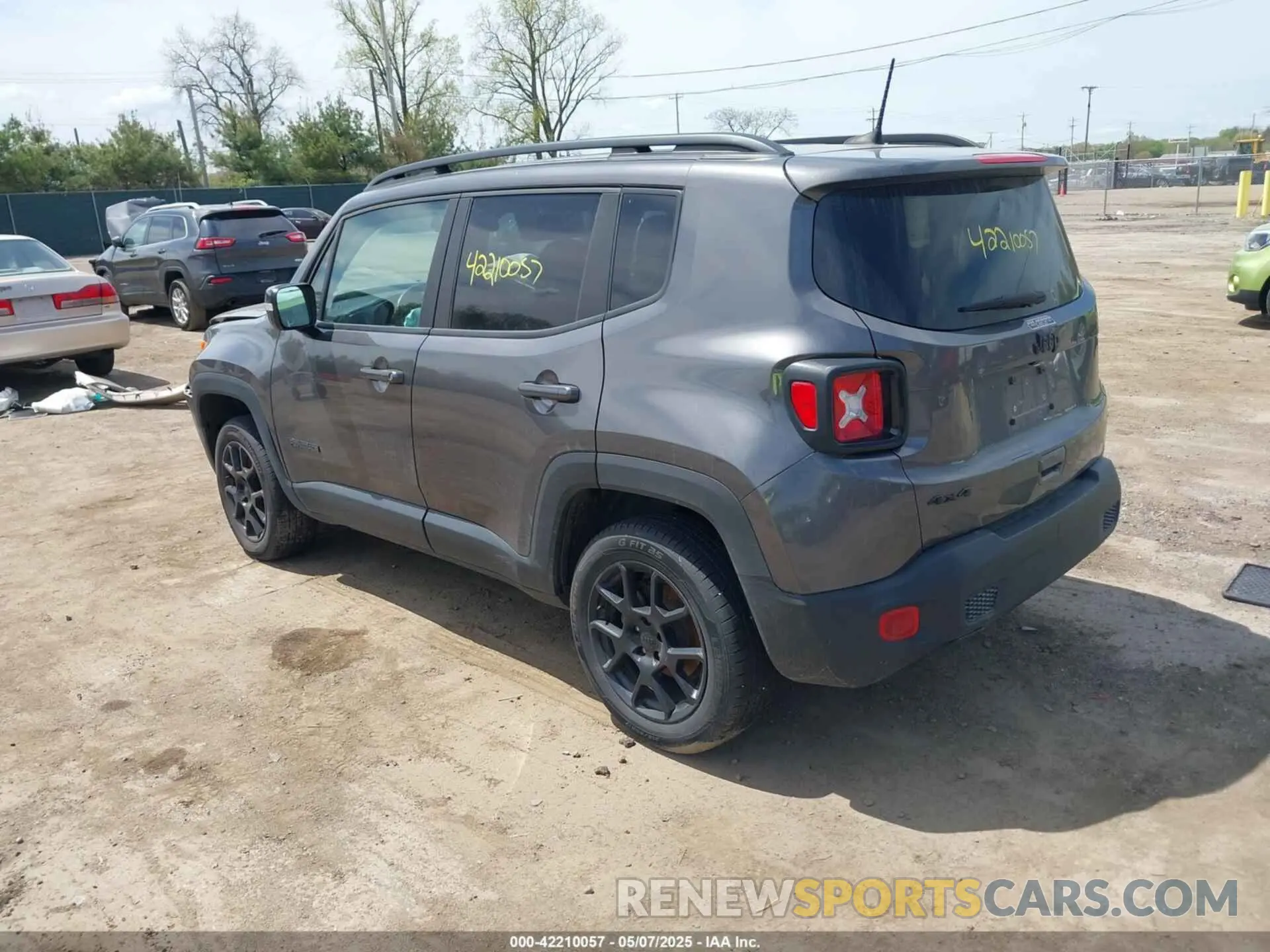 3 Photograph of a damaged car ZACNJBBBXKPK55553 JEEP RENEGADE 2019