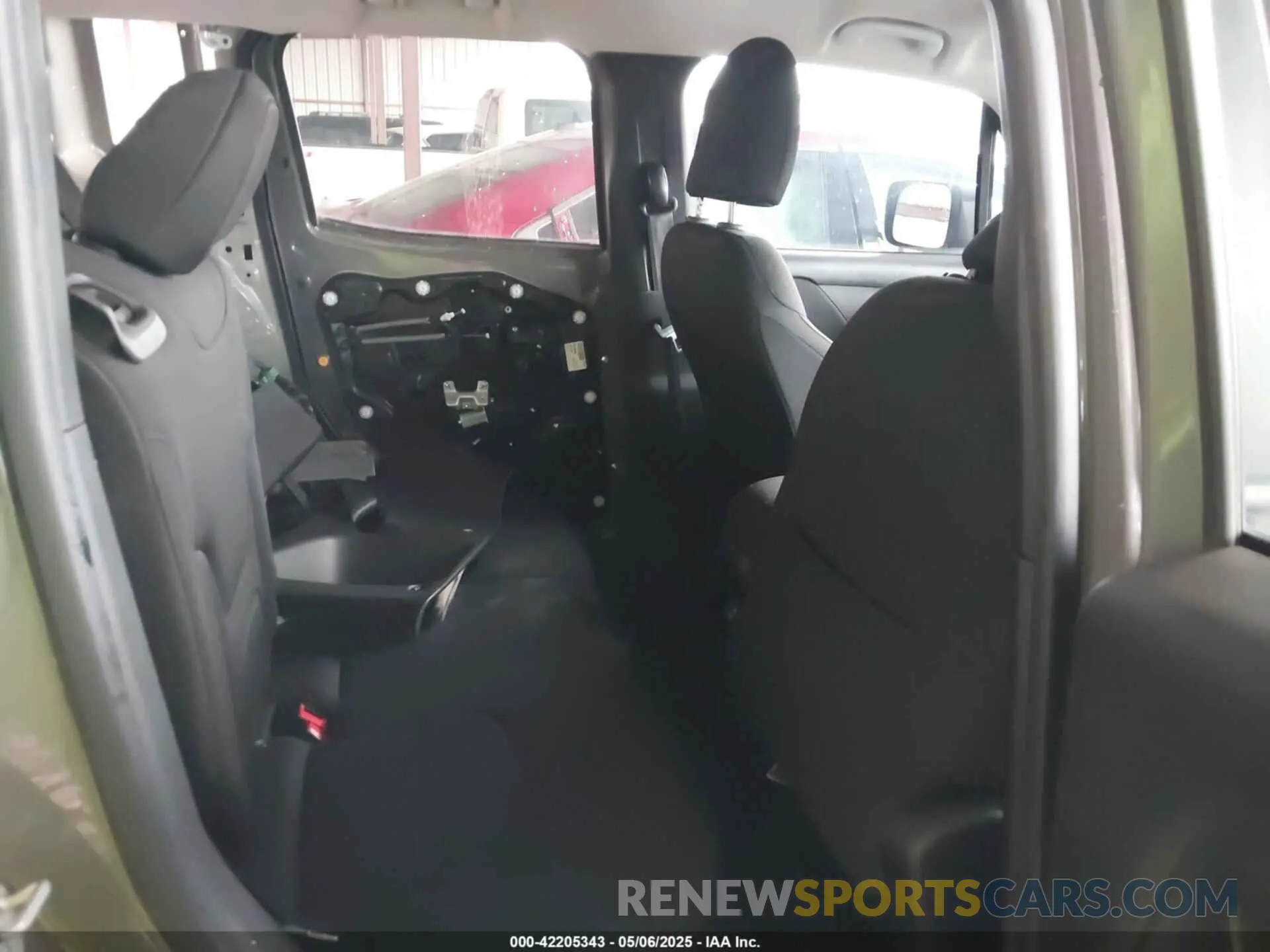 8 Photograph of a damaged car ZACNJBBBXKPK65404 JEEP RENEGADE 2019