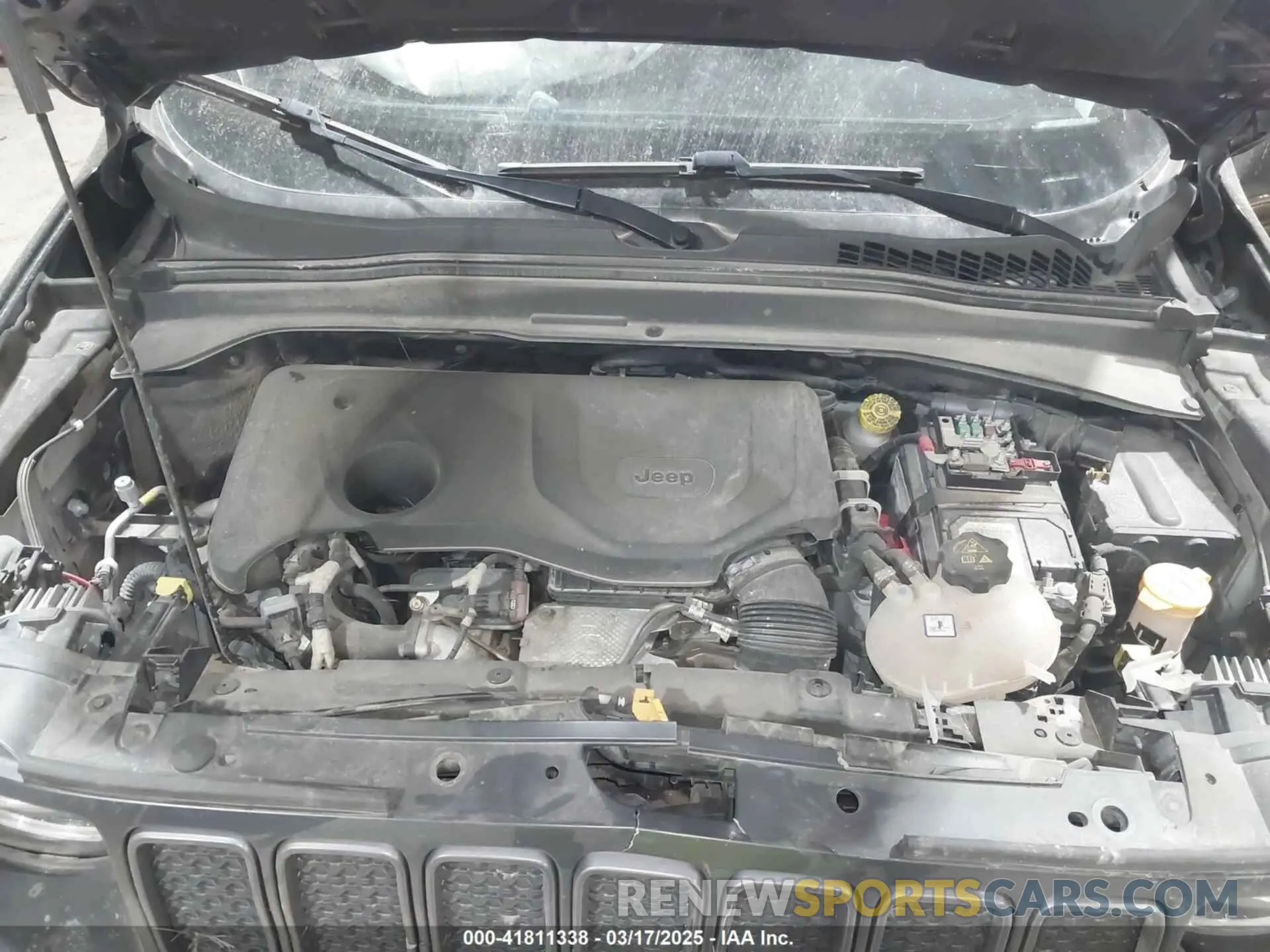 10 Photograph of a damaged car ZACNJBC11KPJ92963 JEEP RENEGADE 2019