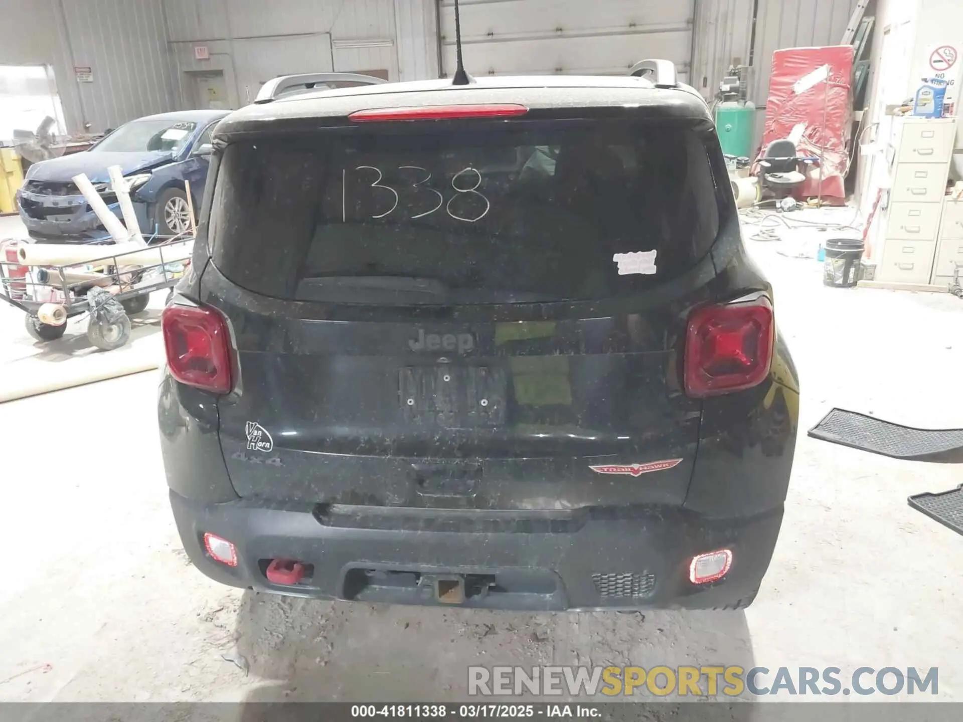16 Photograph of a damaged car ZACNJBC11KPJ92963 JEEP RENEGADE 2019