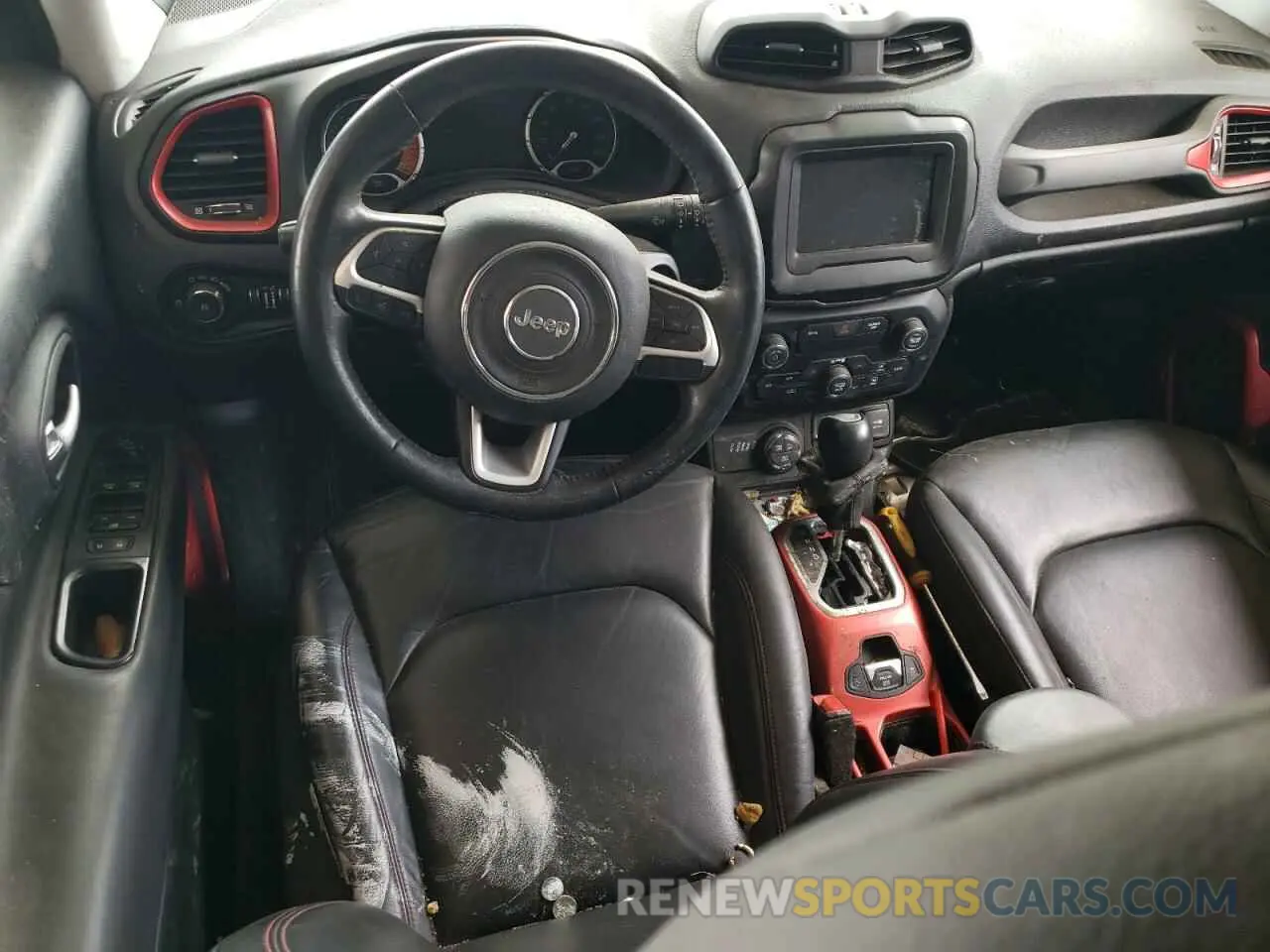 8 Photograph of a damaged car ZACNJBC11KPK05159 JEEP RENEGADE 2019