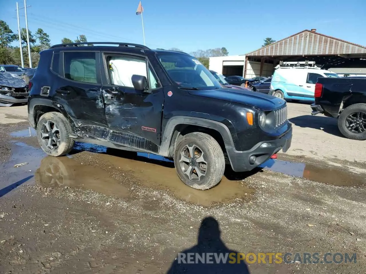 4 Photograph of a damaged car ZACNJBC12KPJ97461 JEEP RENEGADE 2019
