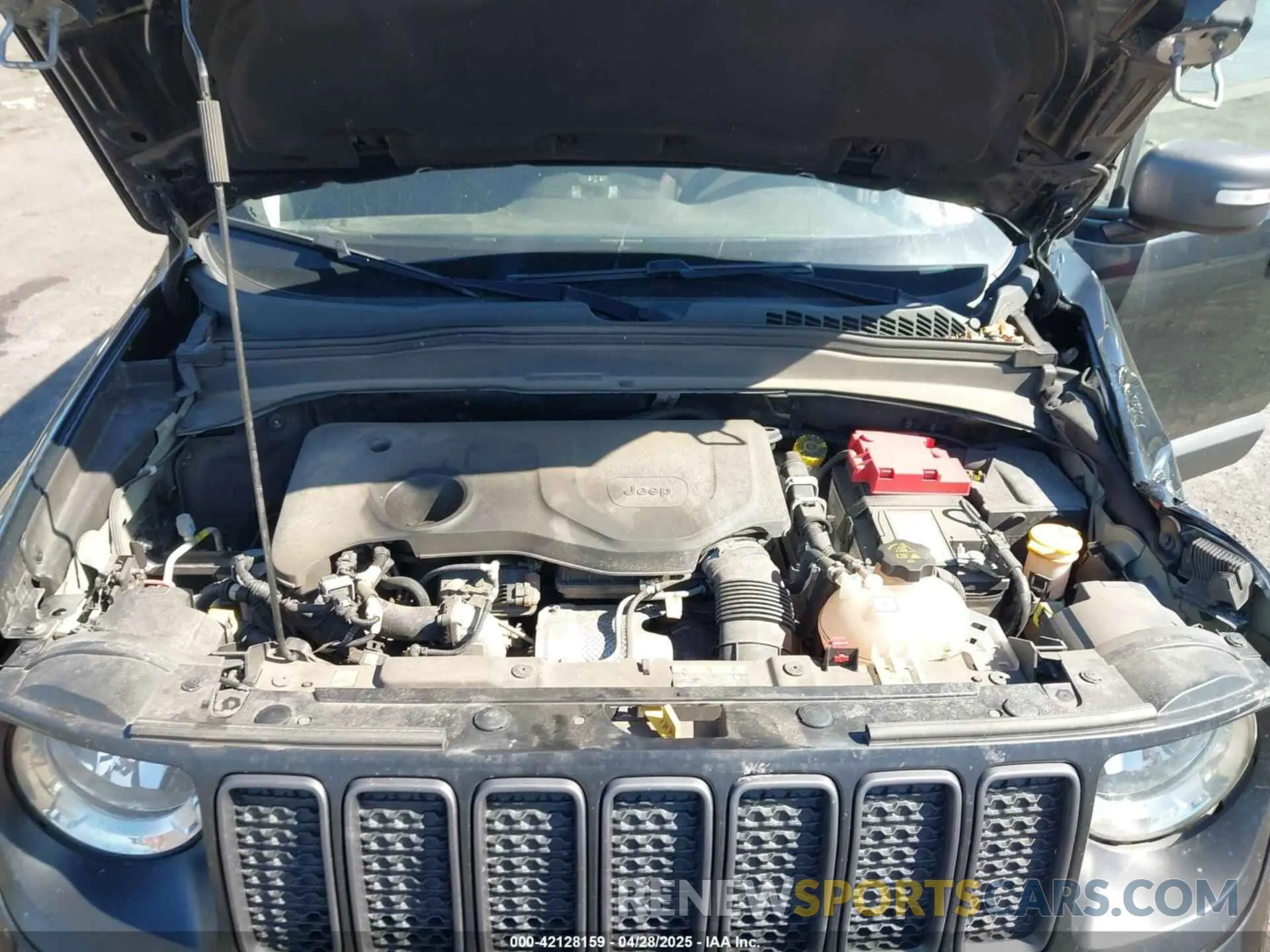 10 Photograph of a damaged car ZACNJBC14KPK49317 JEEP RENEGADE 2019