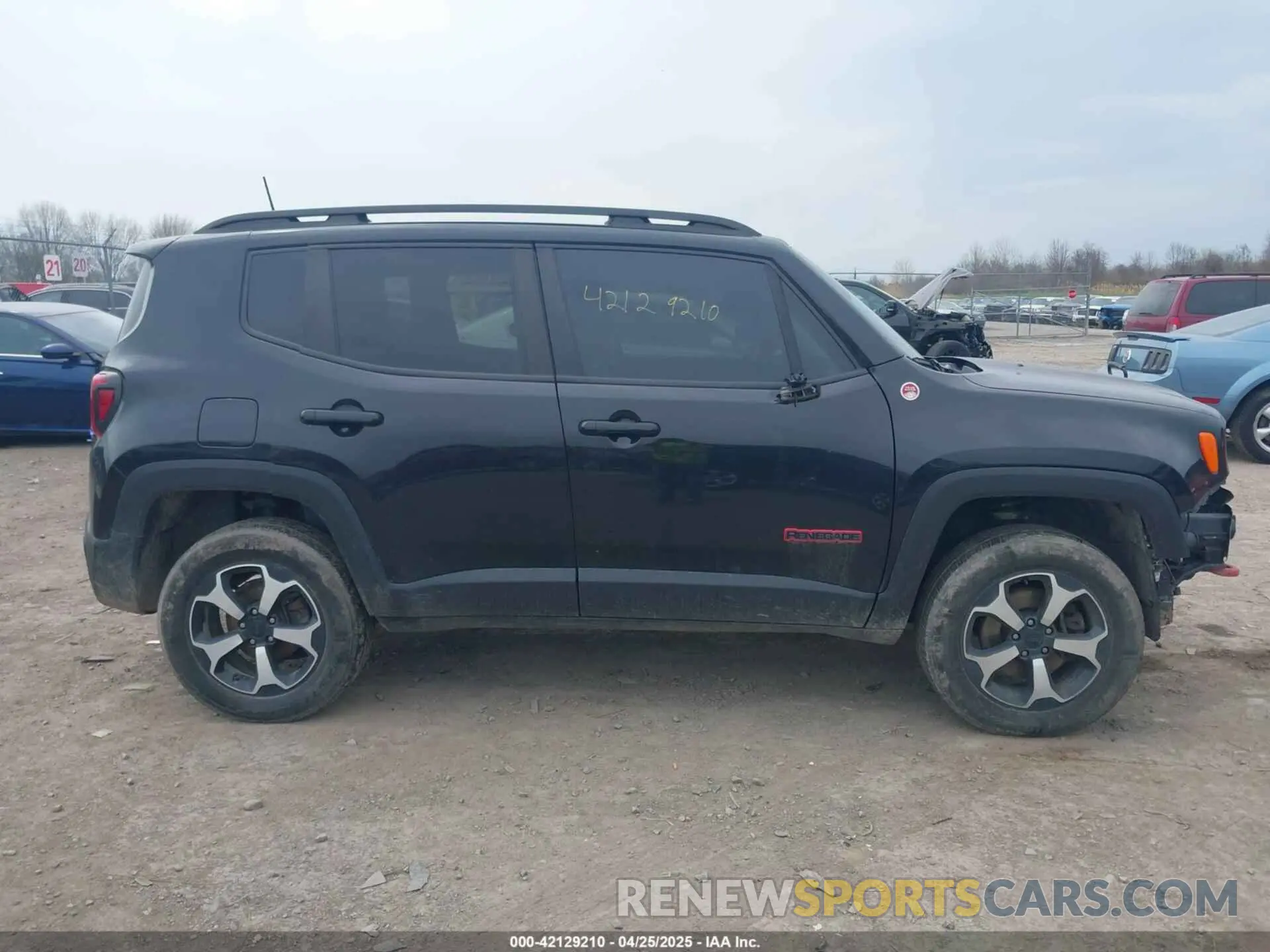 13 Photograph of a damaged car ZACNJBC14KPK76923 JEEP RENEGADE 2019