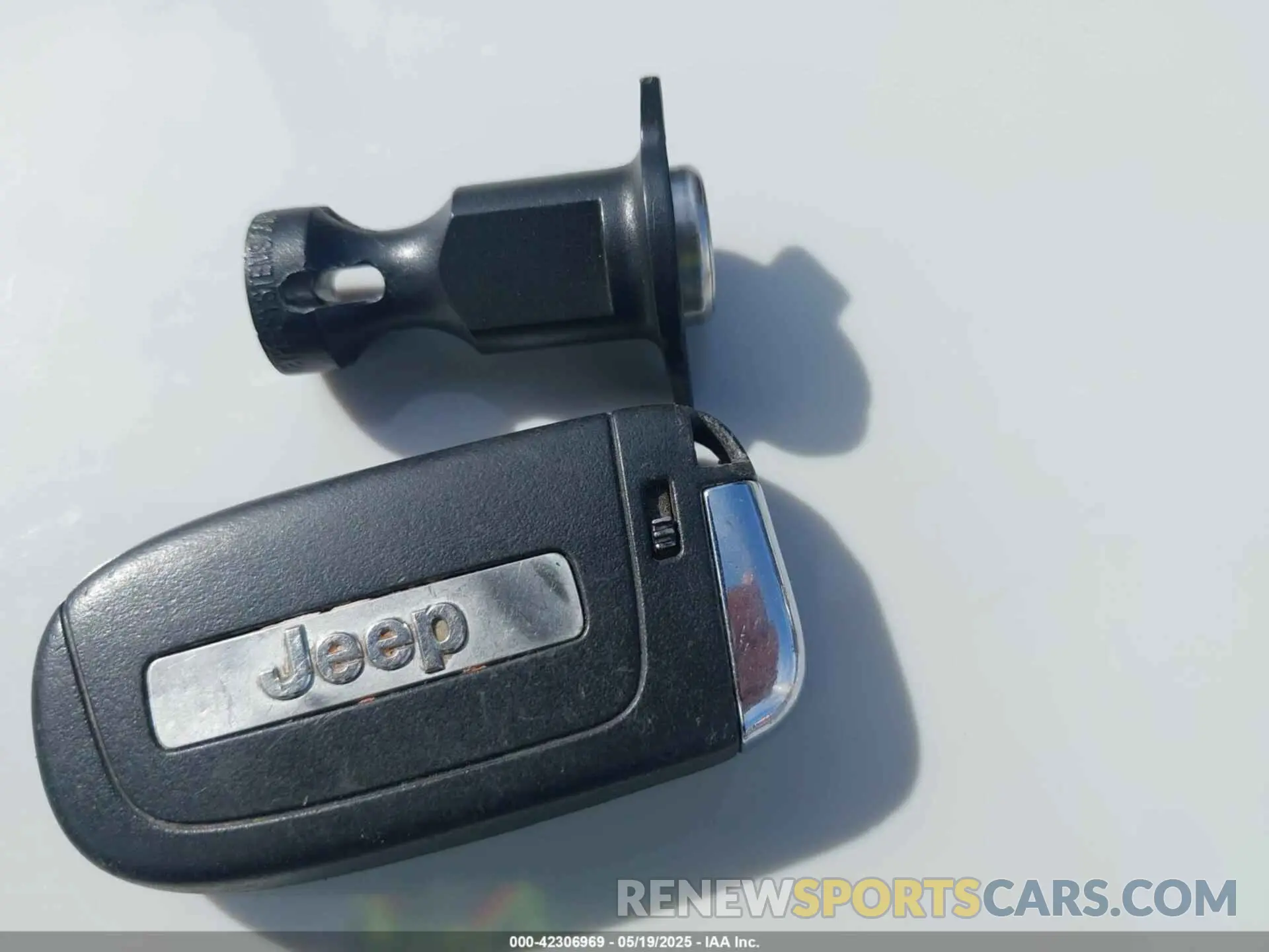11 Photograph of a damaged car ZACNJBC16KPJ93803 JEEP RENEGADE 2019