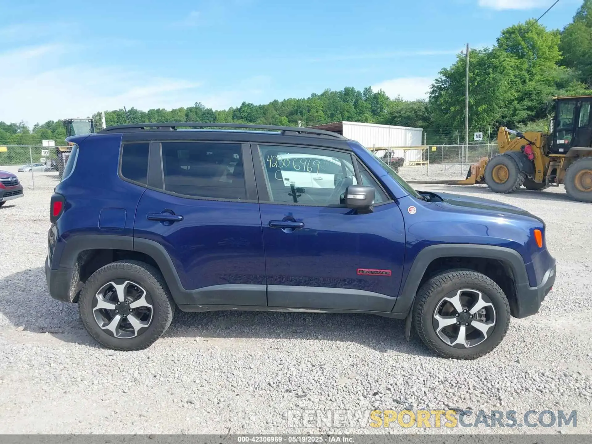 13 Photograph of a damaged car ZACNJBC16KPJ93803 JEEP RENEGADE 2019
