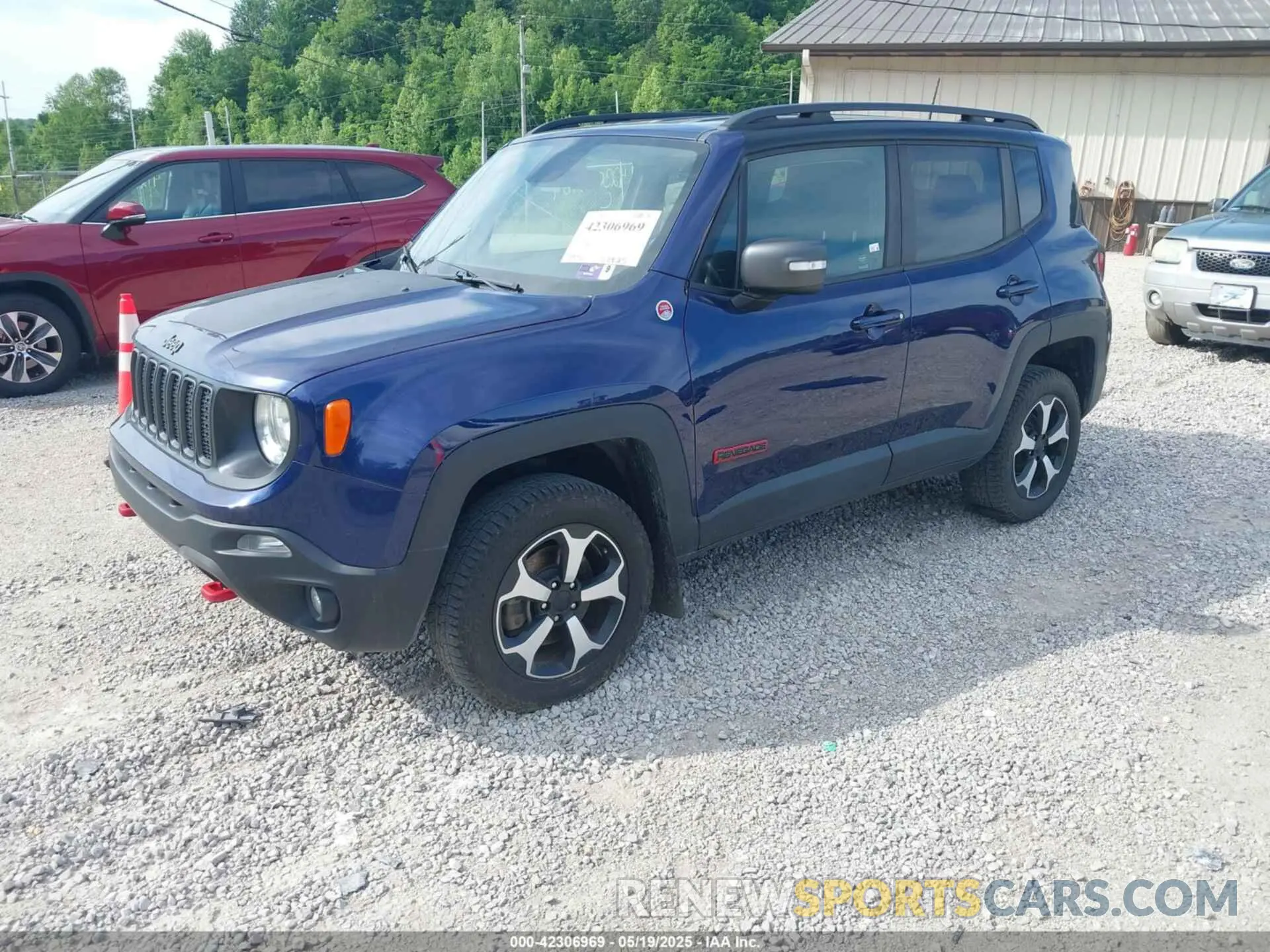2 Photograph of a damaged car ZACNJBC16KPJ93803 JEEP RENEGADE 2019