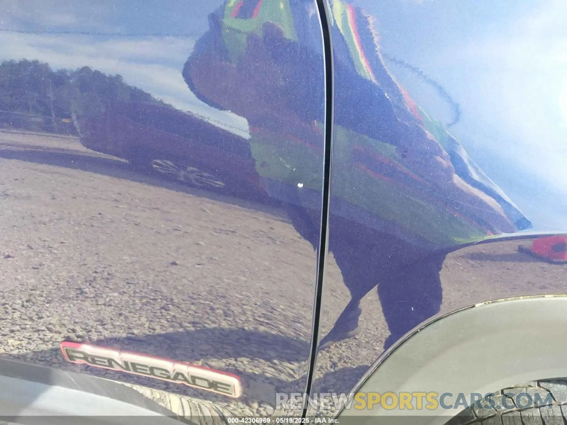 6 Photograph of a damaged car ZACNJBC16KPJ93803 JEEP RENEGADE 2019