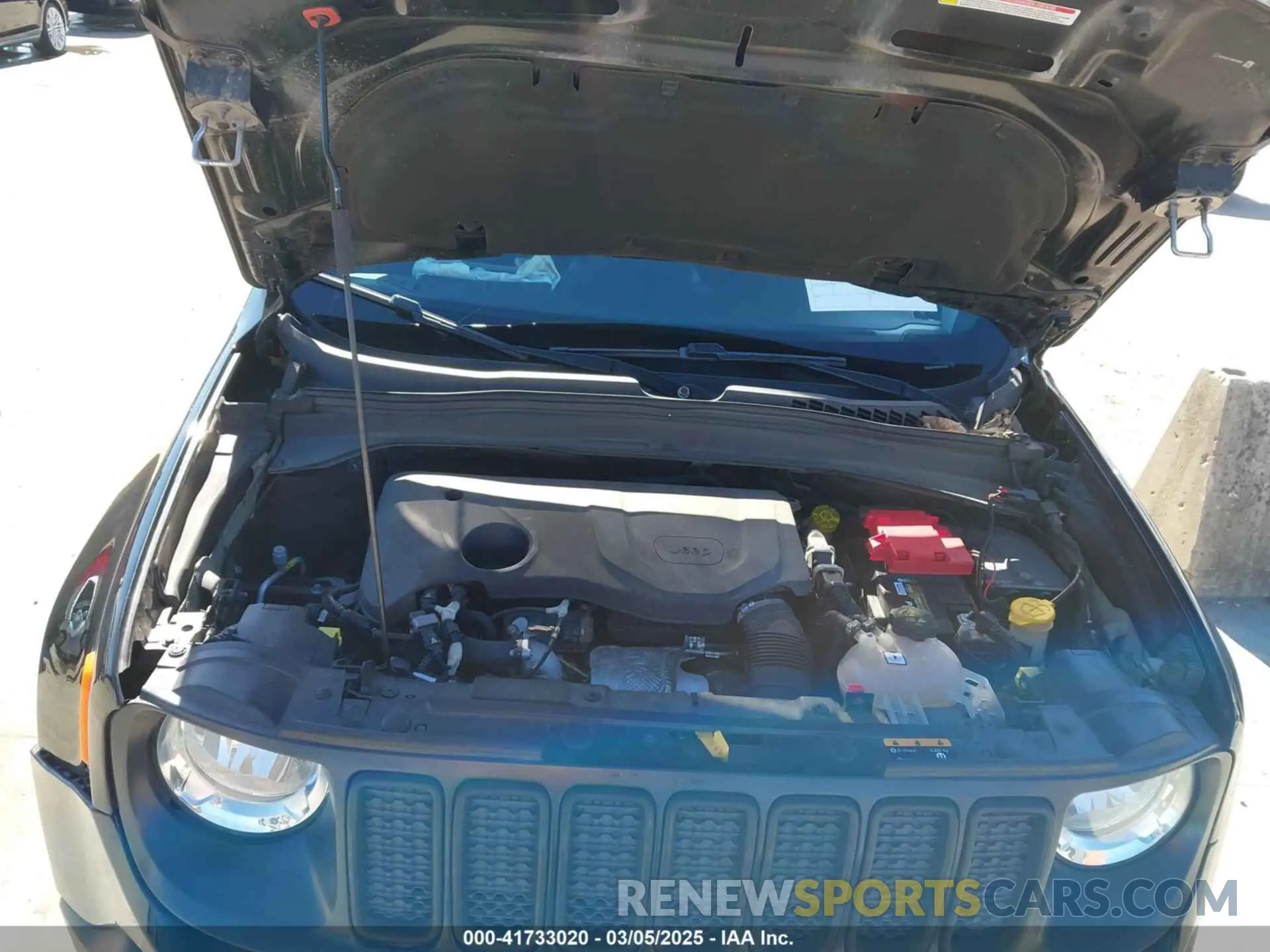 10 Photograph of a damaged car ZACNJBC18KPK06583 JEEP RENEGADE 2019