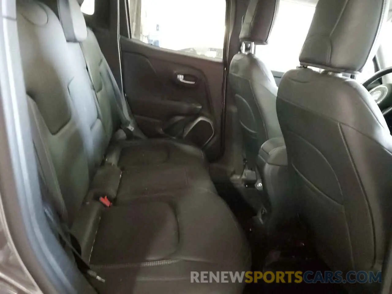 11 Photograph of a damaged car ZACNJBD11KPJ85770 JEEP RENEGADE 2019