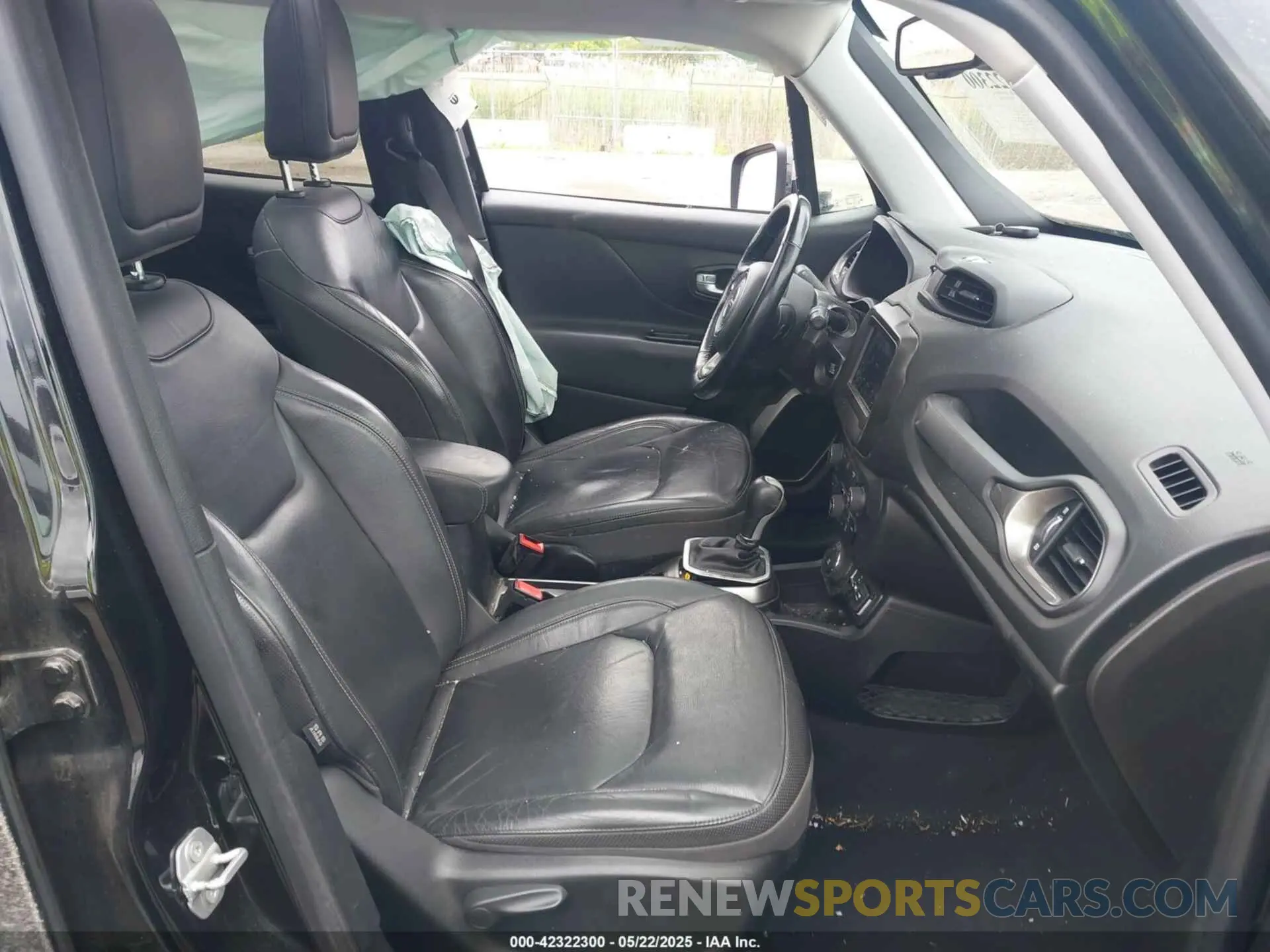 5 Photograph of a damaged car ZACNJBD12KPJ94204 JEEP RENEGADE 2019
