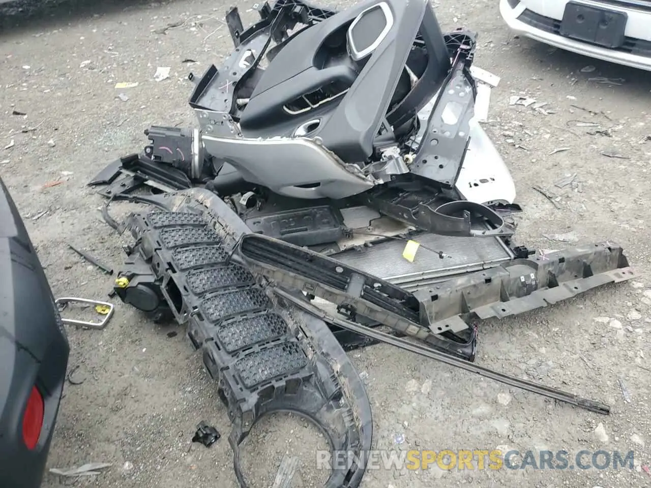 14 Photograph of a damaged car ZACNJBD18KPJ93770 JEEP RENEGADE 2019