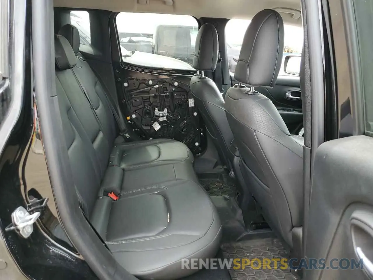 10 Photograph of a damaged car ZACNJBD1XKPK28728 JEEP RENEGADE 2019