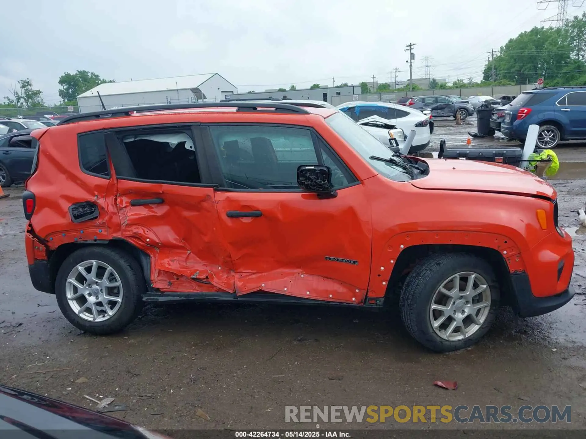 13 Photograph of a damaged car ZACNJAAB0LPL08984 JEEP RENEGADE 2020