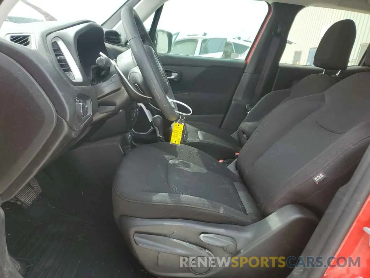 7 Photograph of a damaged car ZACNJAAB2LPL52923 JEEP RENEGADE 2020