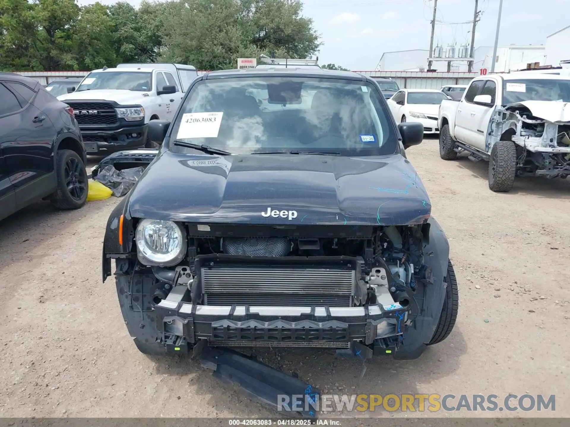 13 Photograph of a damaged car ZACNJAAB2LPM06219 JEEP RENEGADE 2020
