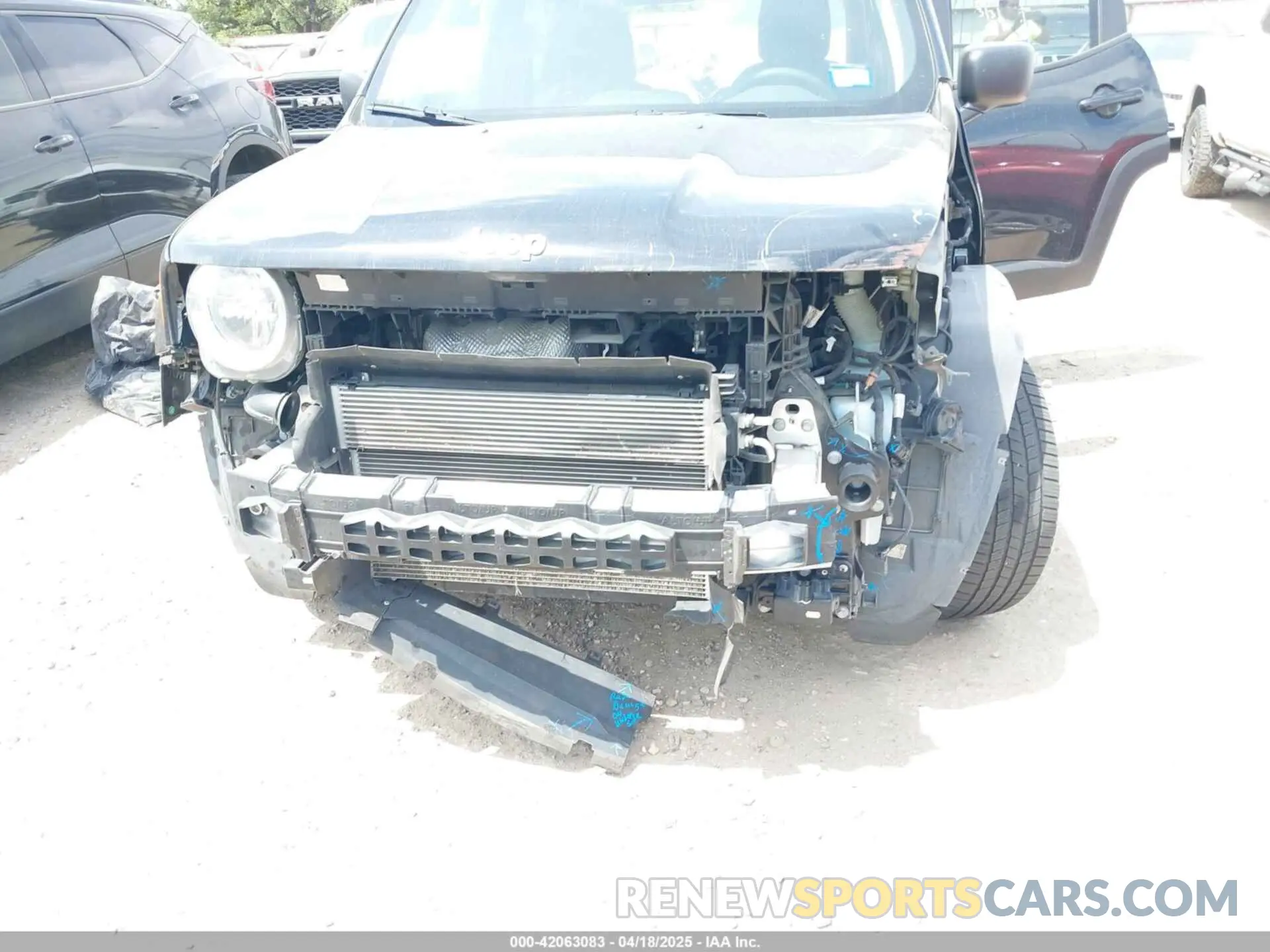 6 Photograph of a damaged car ZACNJAAB2LPM06219 JEEP RENEGADE 2020