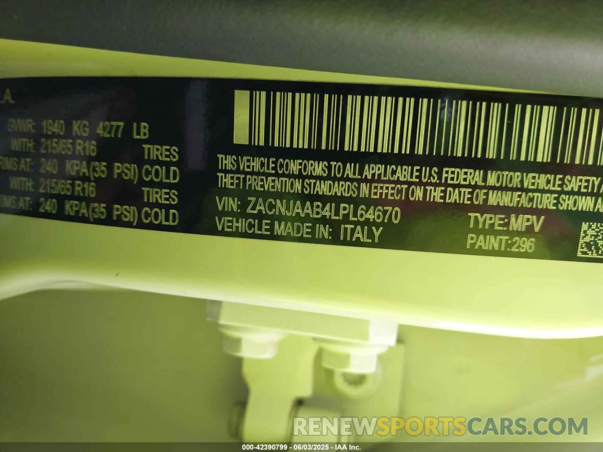 9 Photograph of a damaged car ZACNJAAB4LPL64670 JEEP RENEGADE 2020