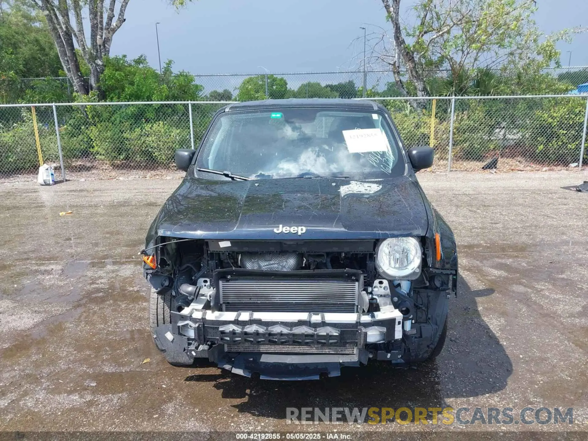 13 Photograph of a damaged car ZACNJAAB5LPL16210 JEEP RENEGADE 2020