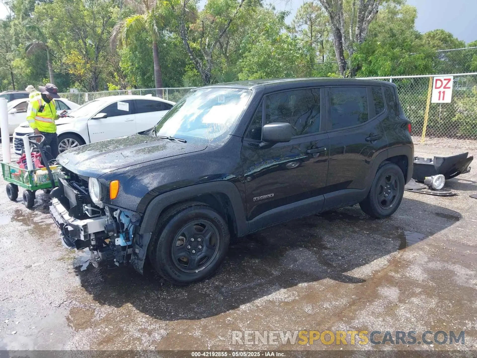 2 Photograph of a damaged car ZACNJAAB5LPL16210 JEEP RENEGADE 2020