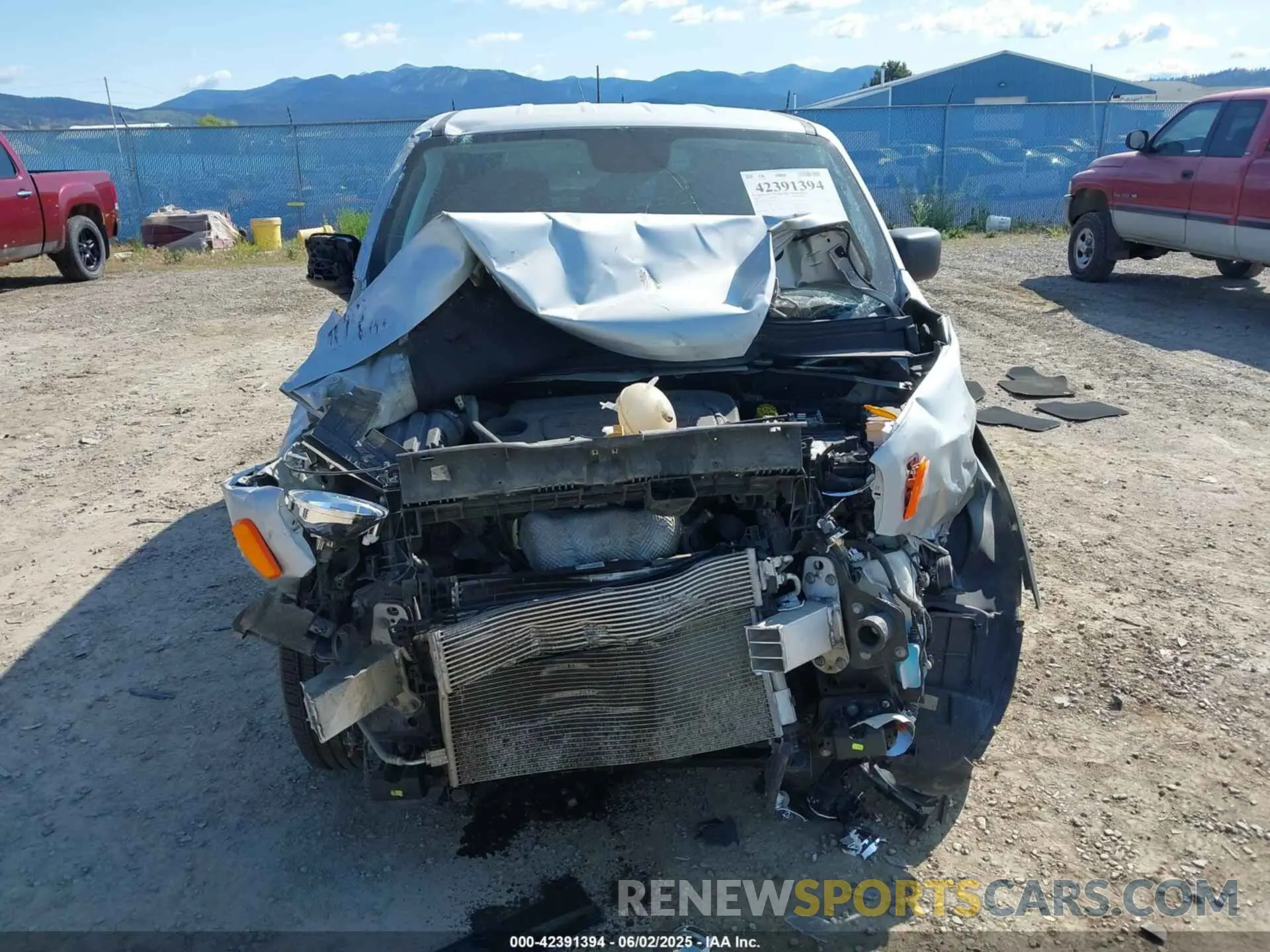 6 Photograph of a damaged car ZACNJAAB5LPL76293 JEEP RENEGADE 2020