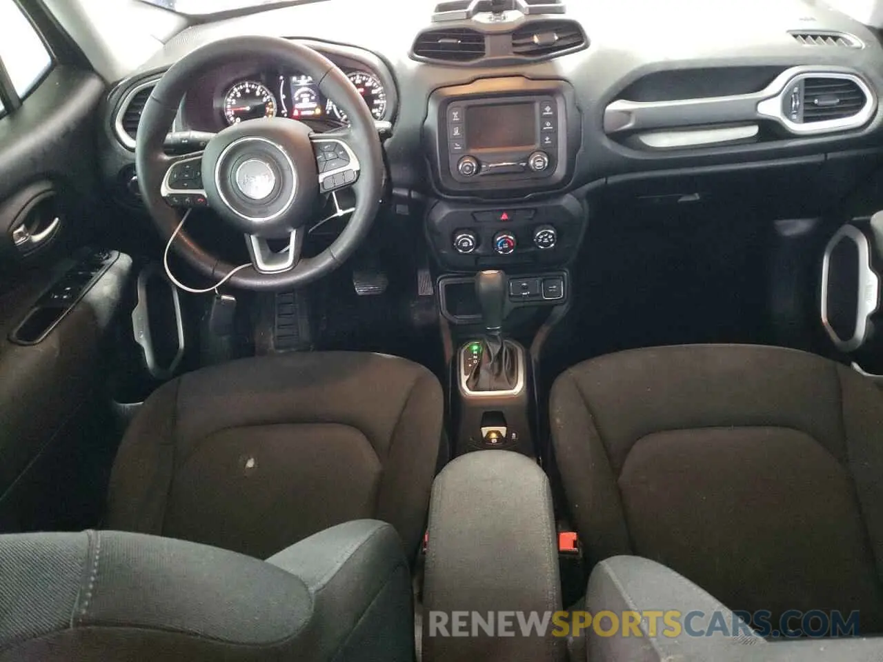 8 Photograph of a damaged car ZACNJAAB6LPL15874 JEEP RENEGADE 2020