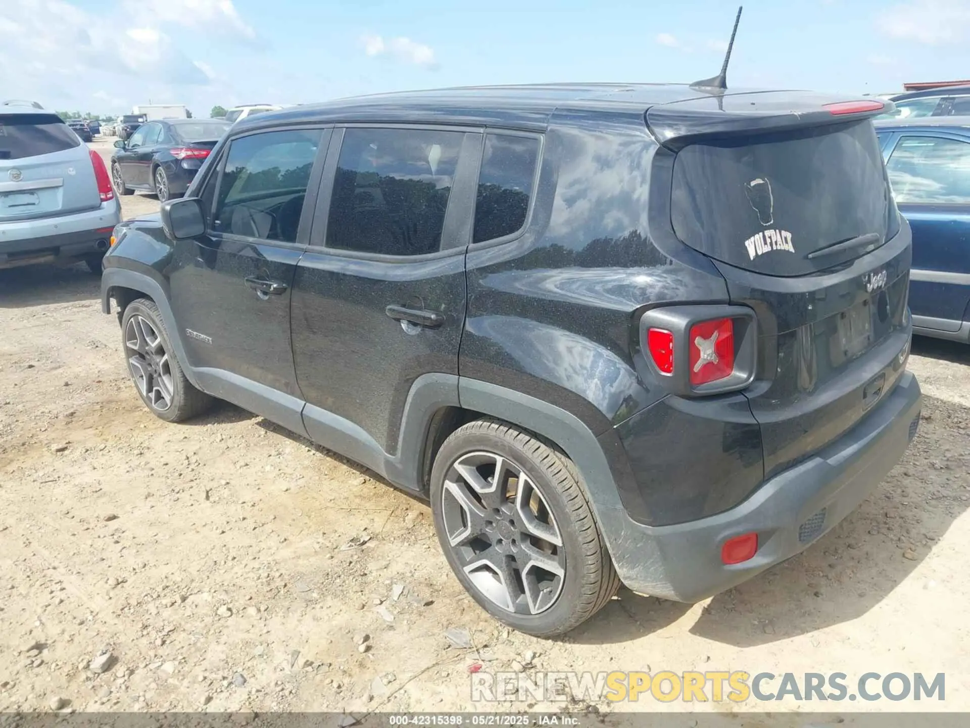 3 Photograph of a damaged car ZACNJAAB6LPL81499 JEEP RENEGADE 2020