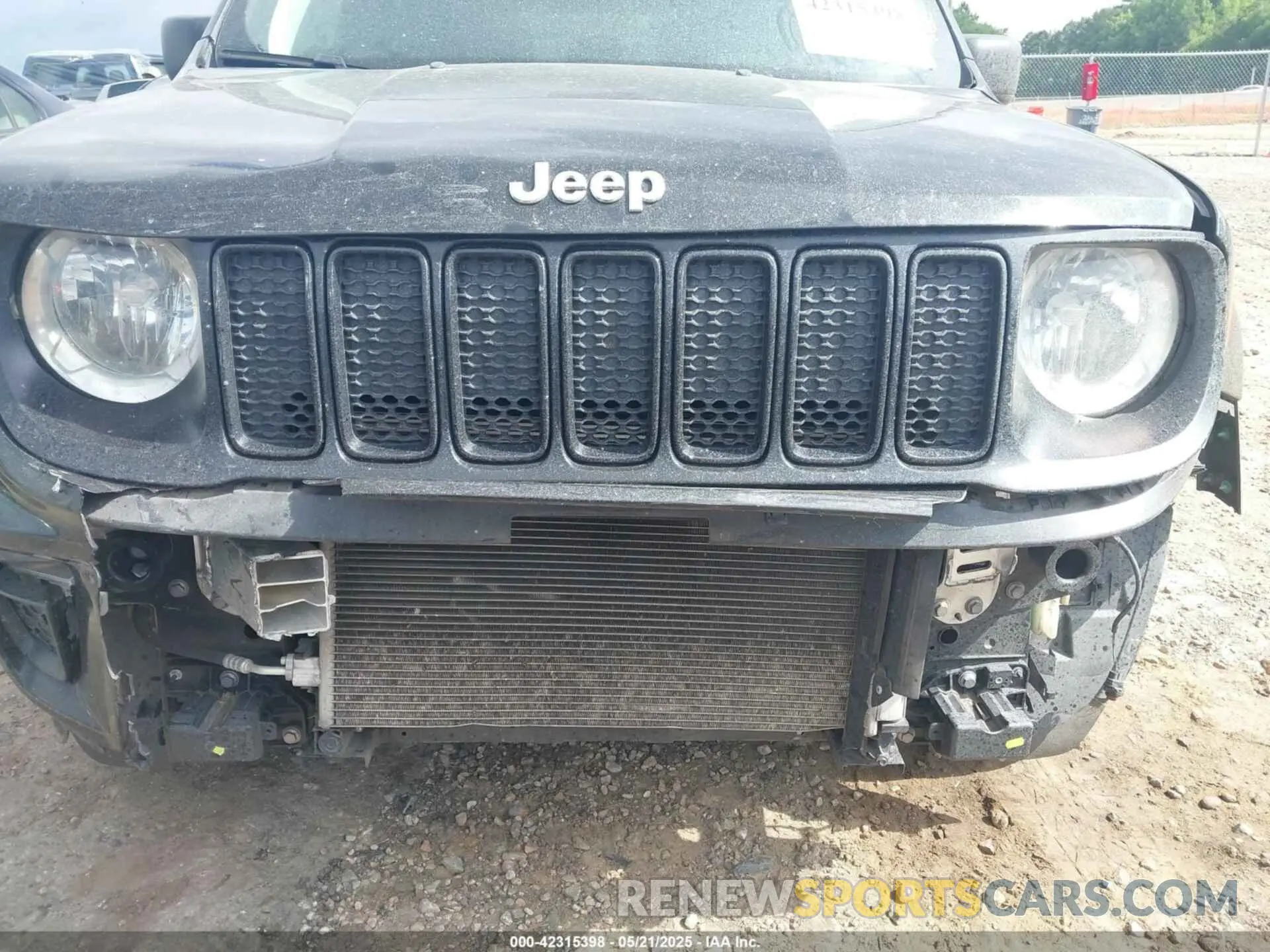 6 Photograph of a damaged car ZACNJAAB6LPL81499 JEEP RENEGADE 2020
