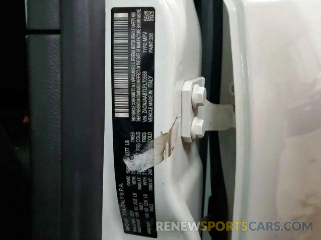 13 Photograph of a damaged car ZACNJAAB7LPL70558 JEEP RENEGADE 2020