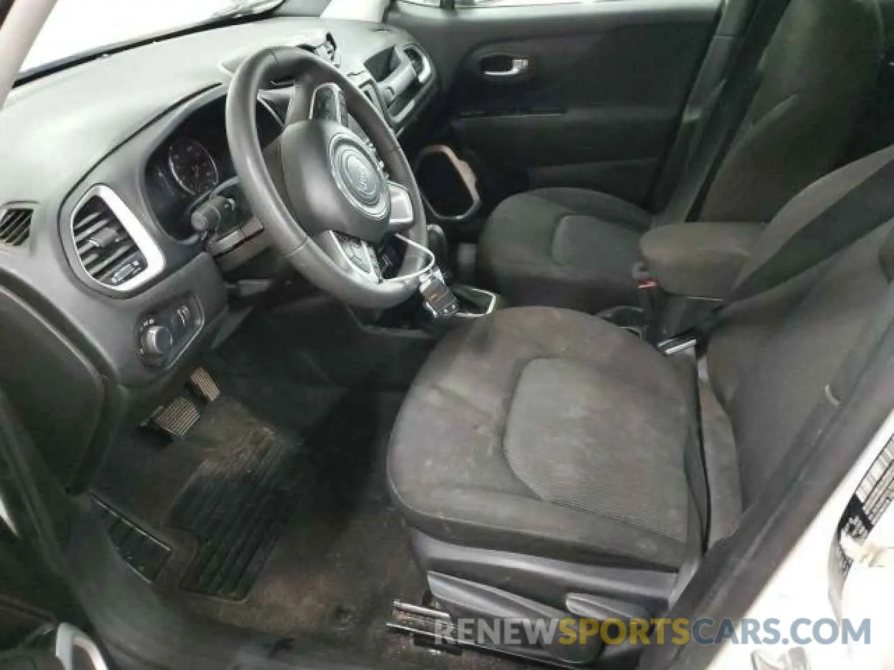 7 Photograph of a damaged car ZACNJAAB7LPL70558 JEEP RENEGADE 2020