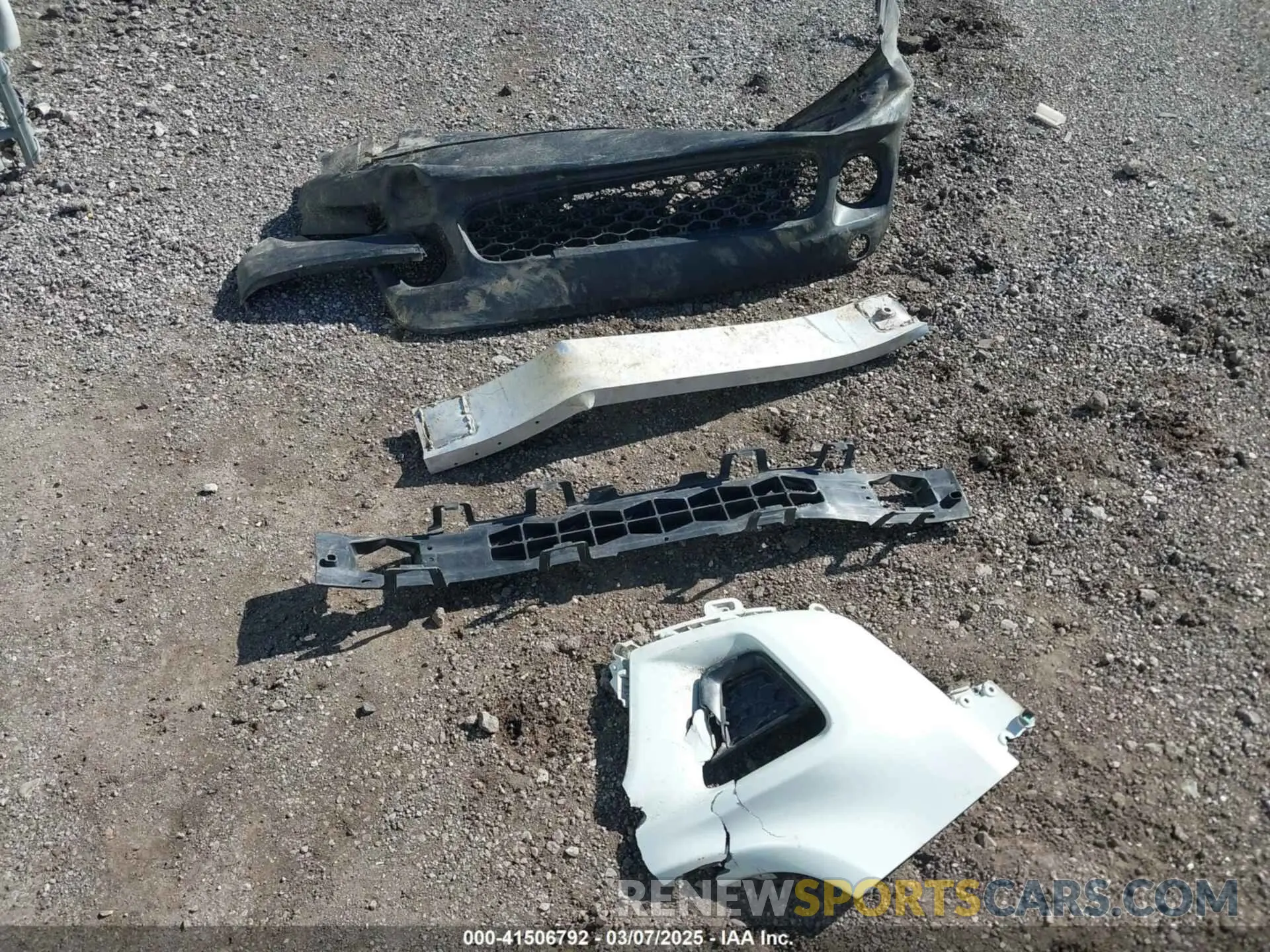 12 Photograph of a damaged car ZACNJAAB7LPL70754 JEEP RENEGADE 2020
