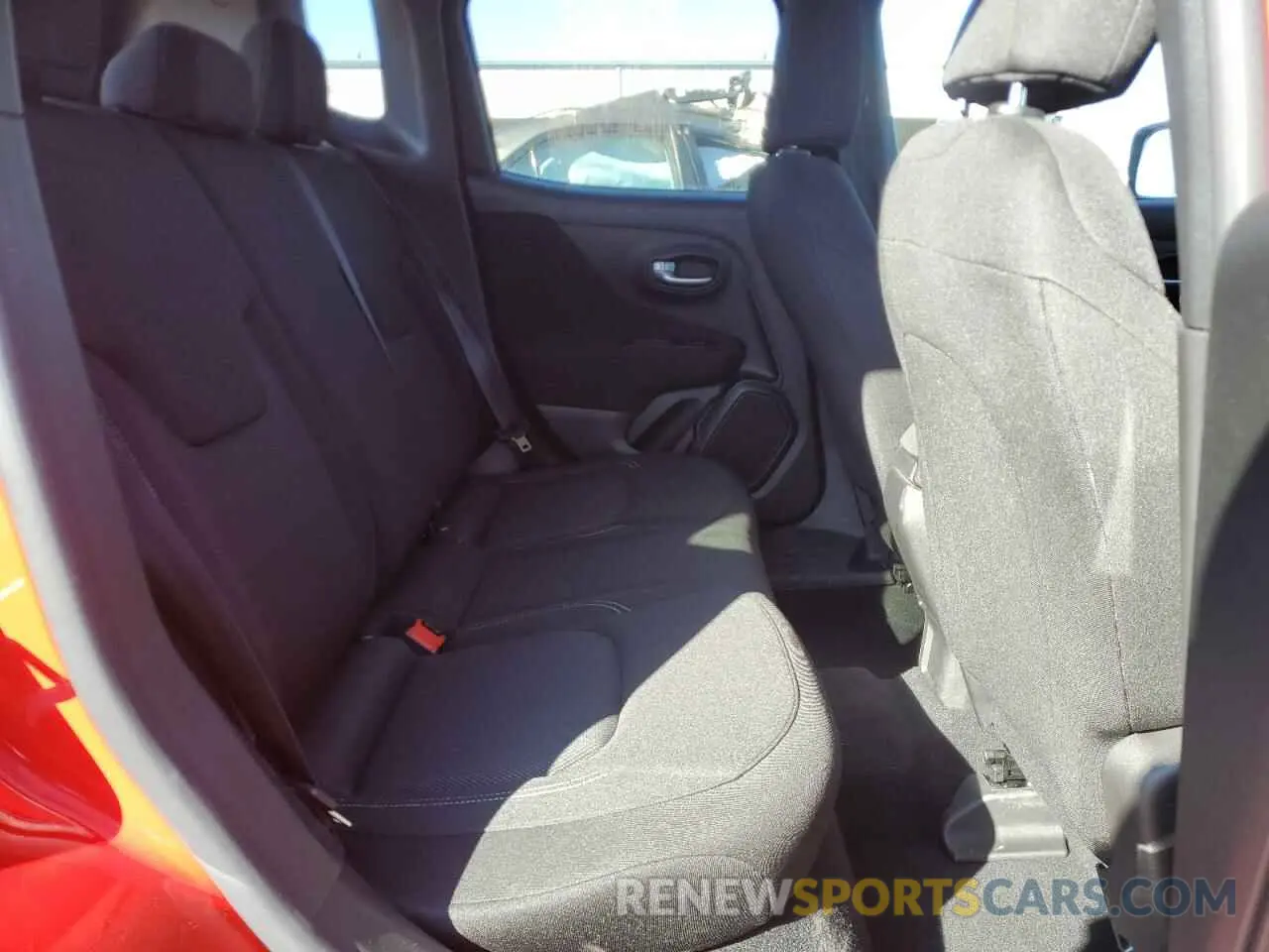 11 Photograph of a damaged car ZACNJAAB7LPL92690 JEEP RENEGADE 2020