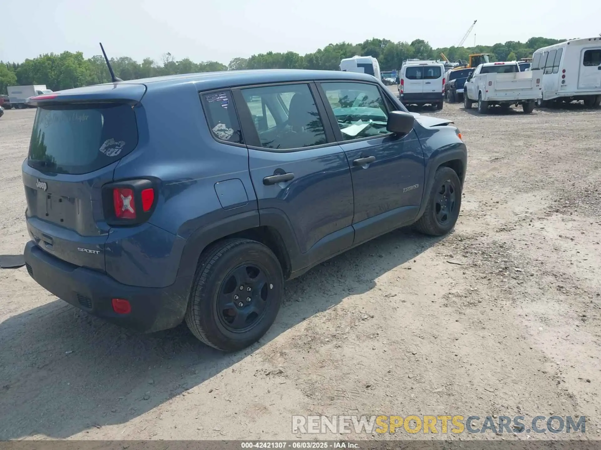 4 Photograph of a damaged car ZACNJAAB8LPL11955 JEEP RENEGADE 2020